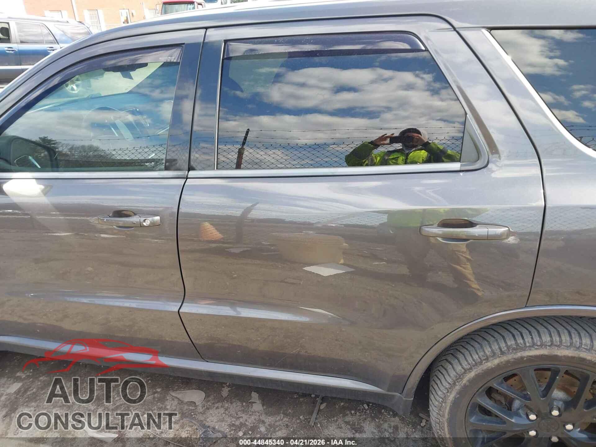 DODGE DURANGO 2015 - 1C4SDJCT8FC751010