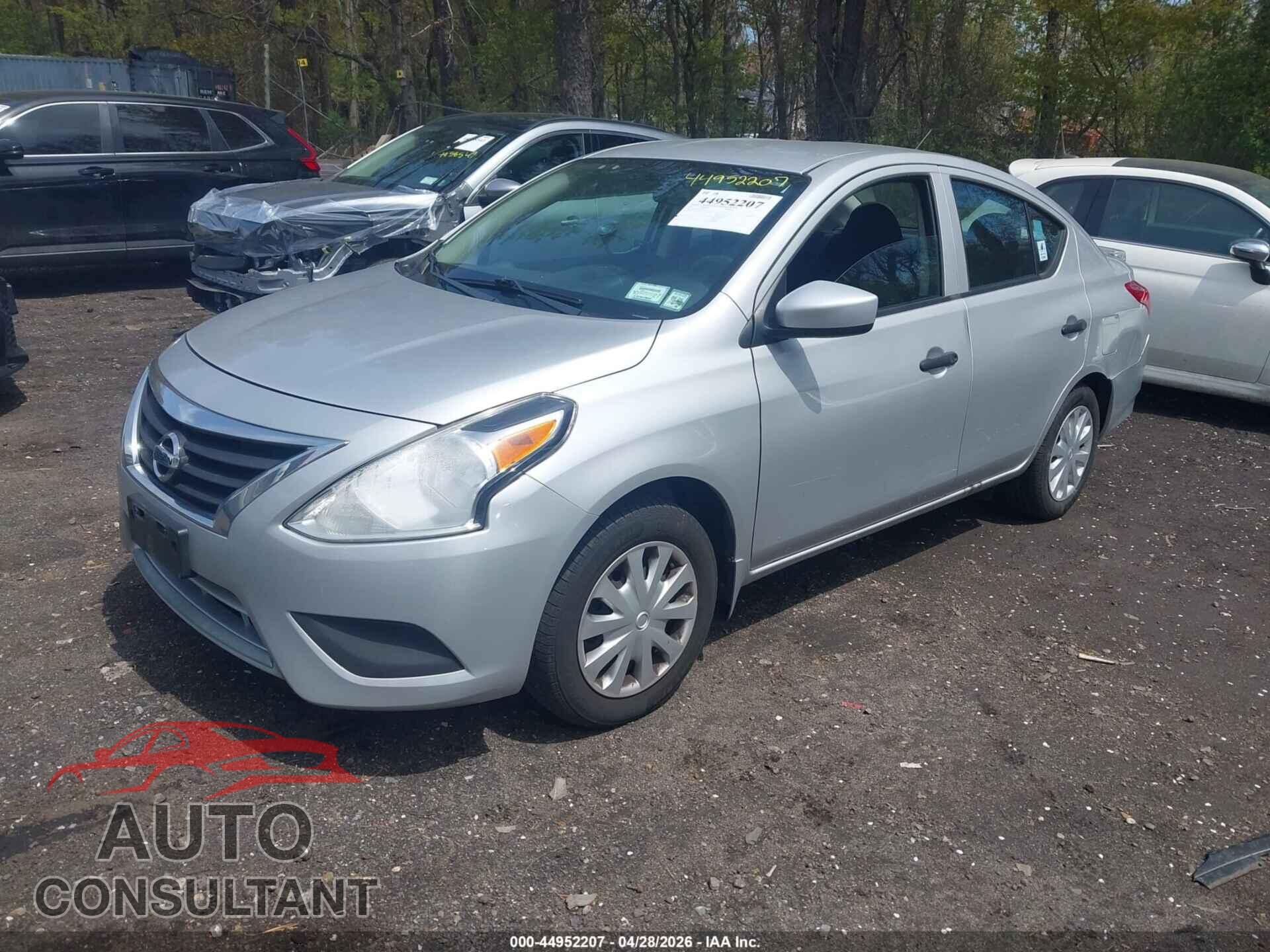 NISSAN VERSA 2017 - 3N1CN7AP1HL828112