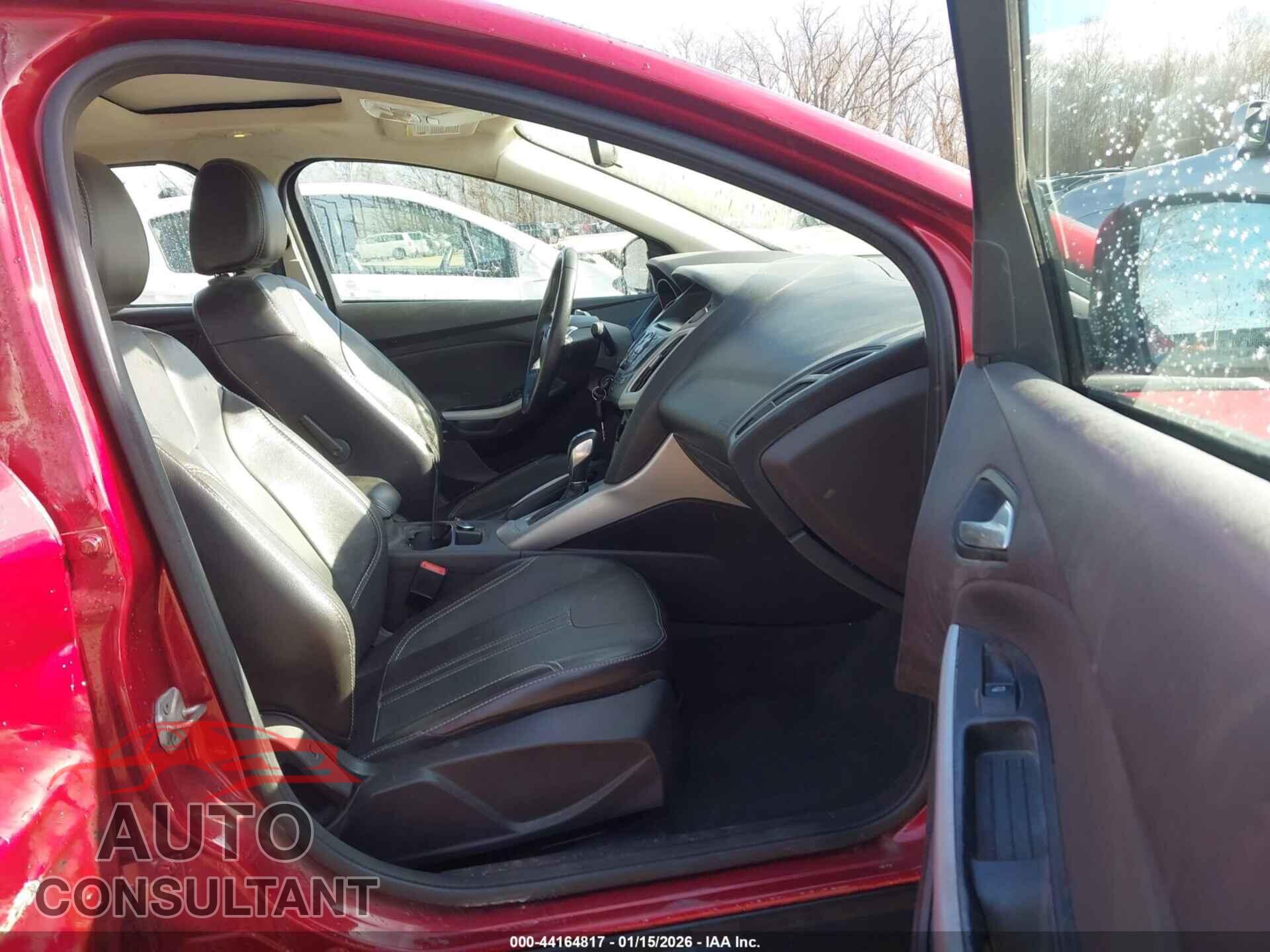 FORD FOCUS 2014 - 1FADP3F23EL161817