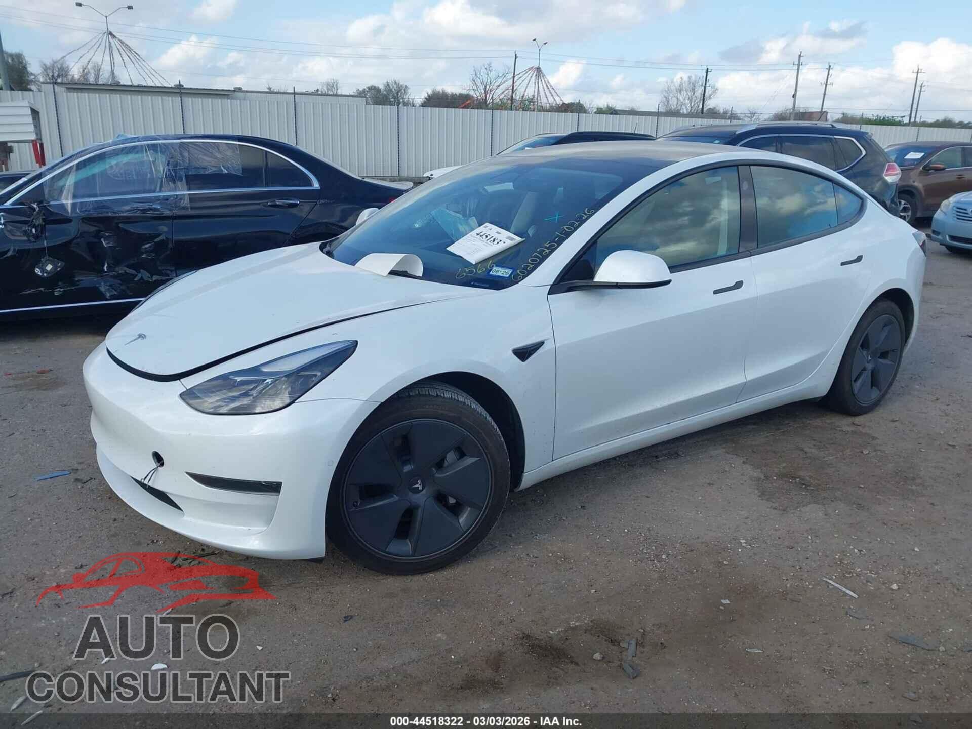 TESLA MODEL 3 2022 - 5YJ3E1EA0NF376566