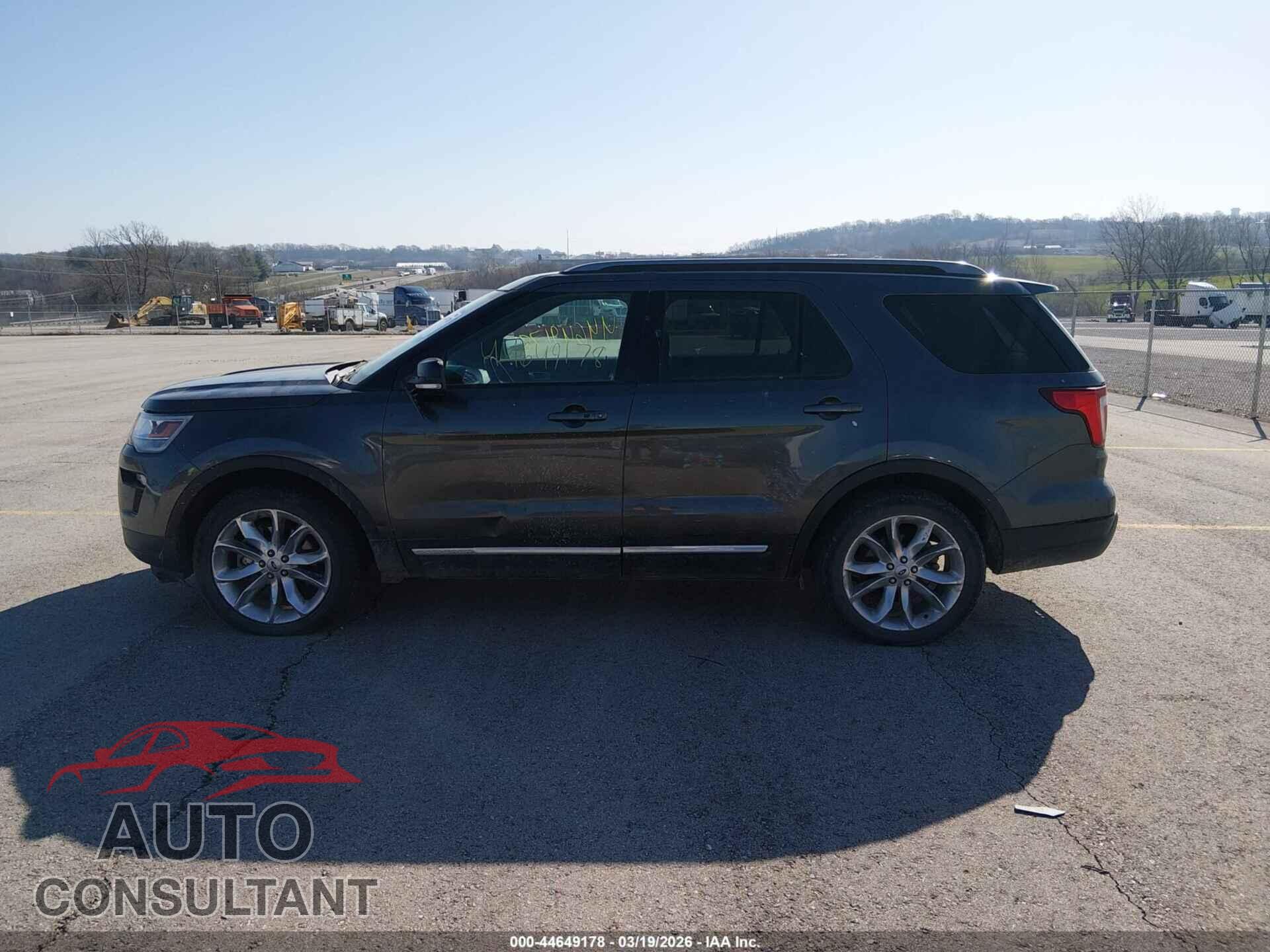 FORD EXPLORER 2018 - 1FM5K8D8XJGB06541