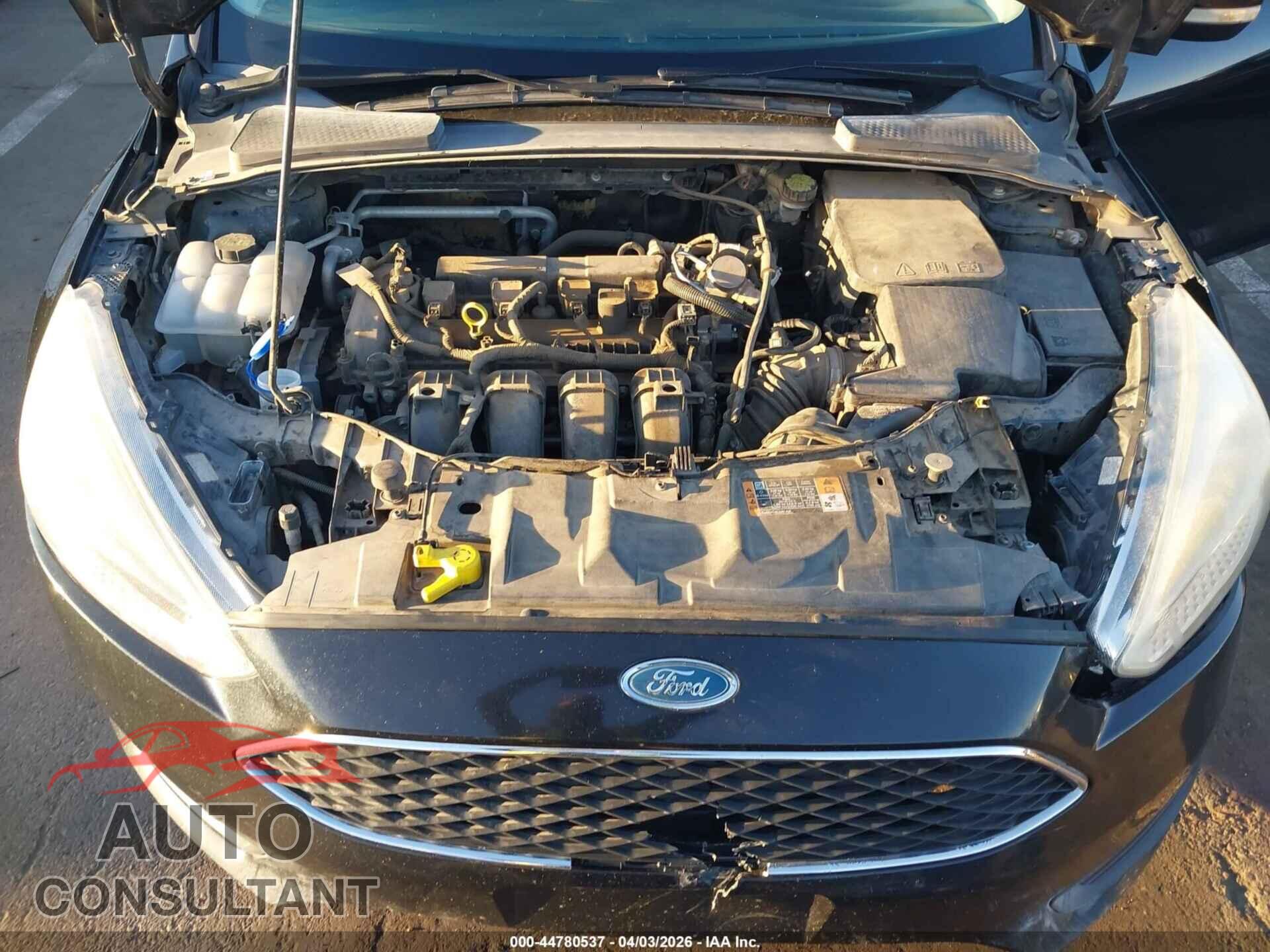 FORD FOCUS 2016 - 1FADP3K26GL372762