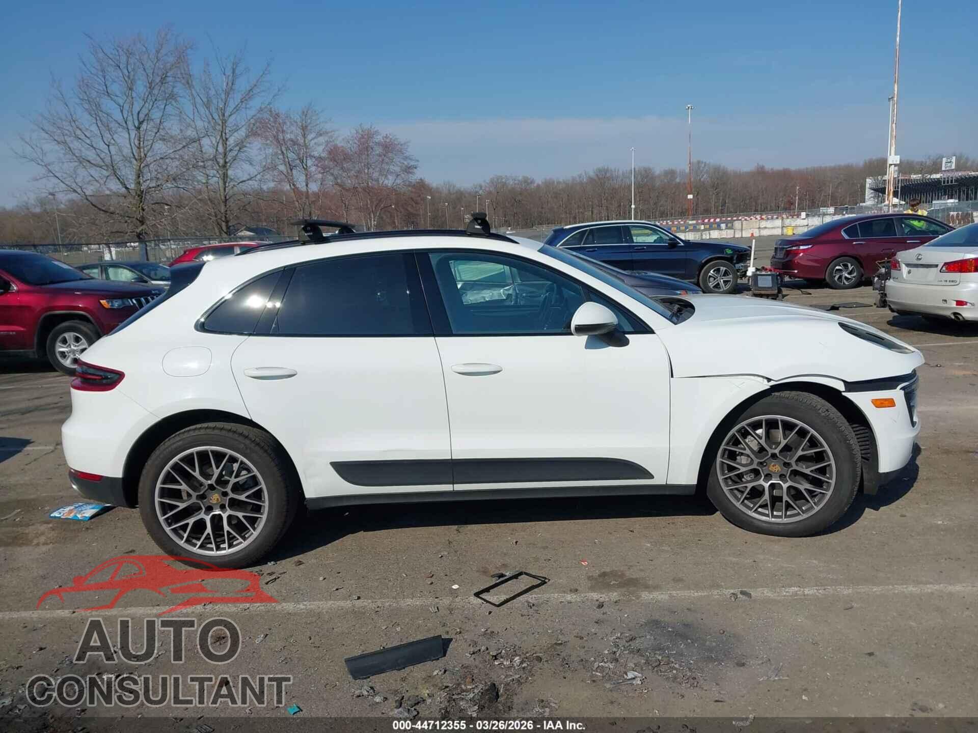 PORSCHE MACAN 2016 - WP1AB2A50GLB54705
