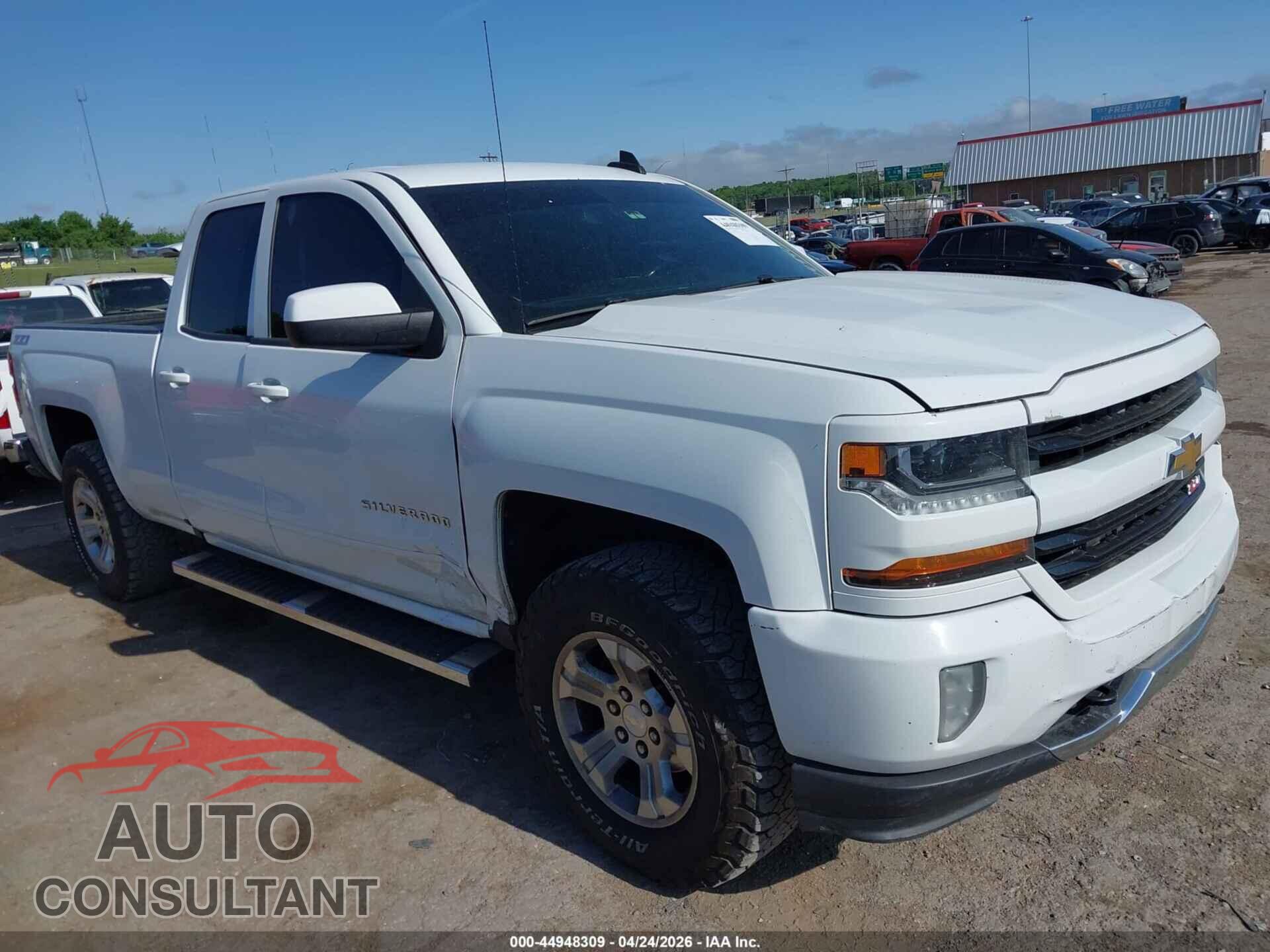 CHEVROLET SILVERADO 1500 2017 - 1GCVKREC4HZ347345