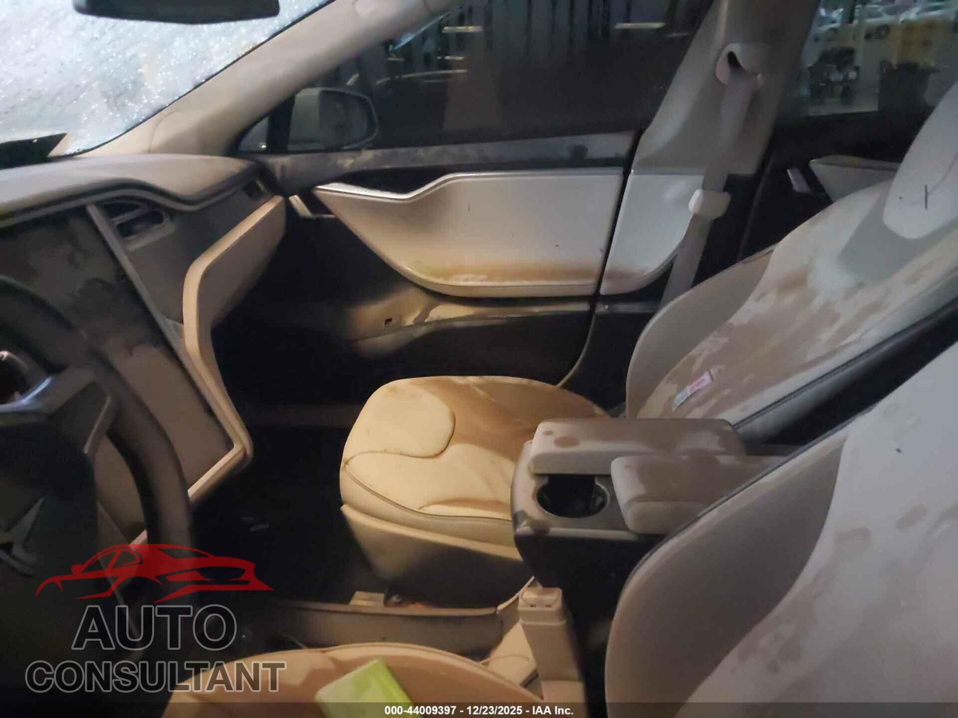 TESLA MODEL S 2012 - 5YJSA1DP5CFS00655