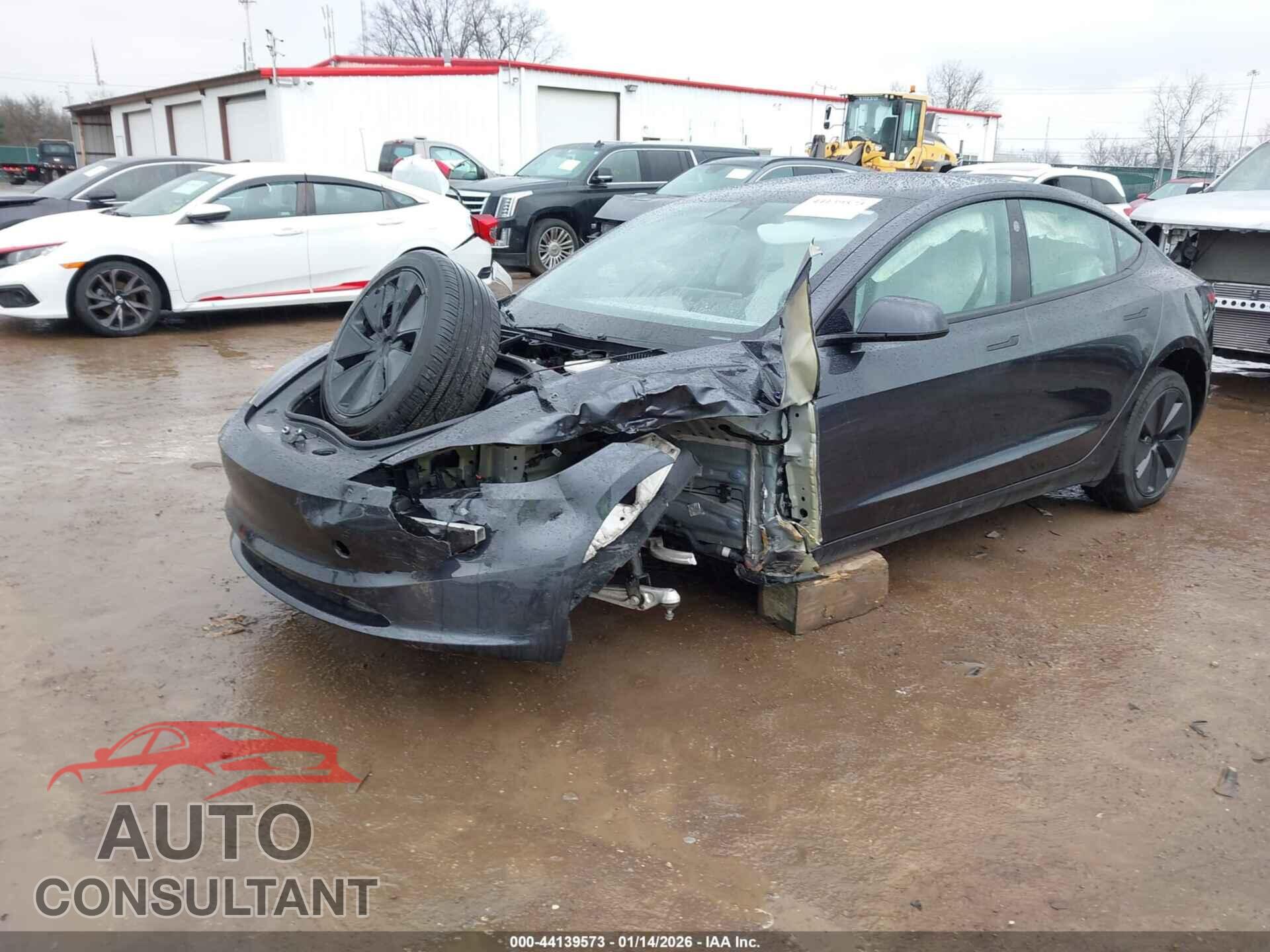 TESLA MODEL 3 2024 - 5YJ3E1EAXRF833048