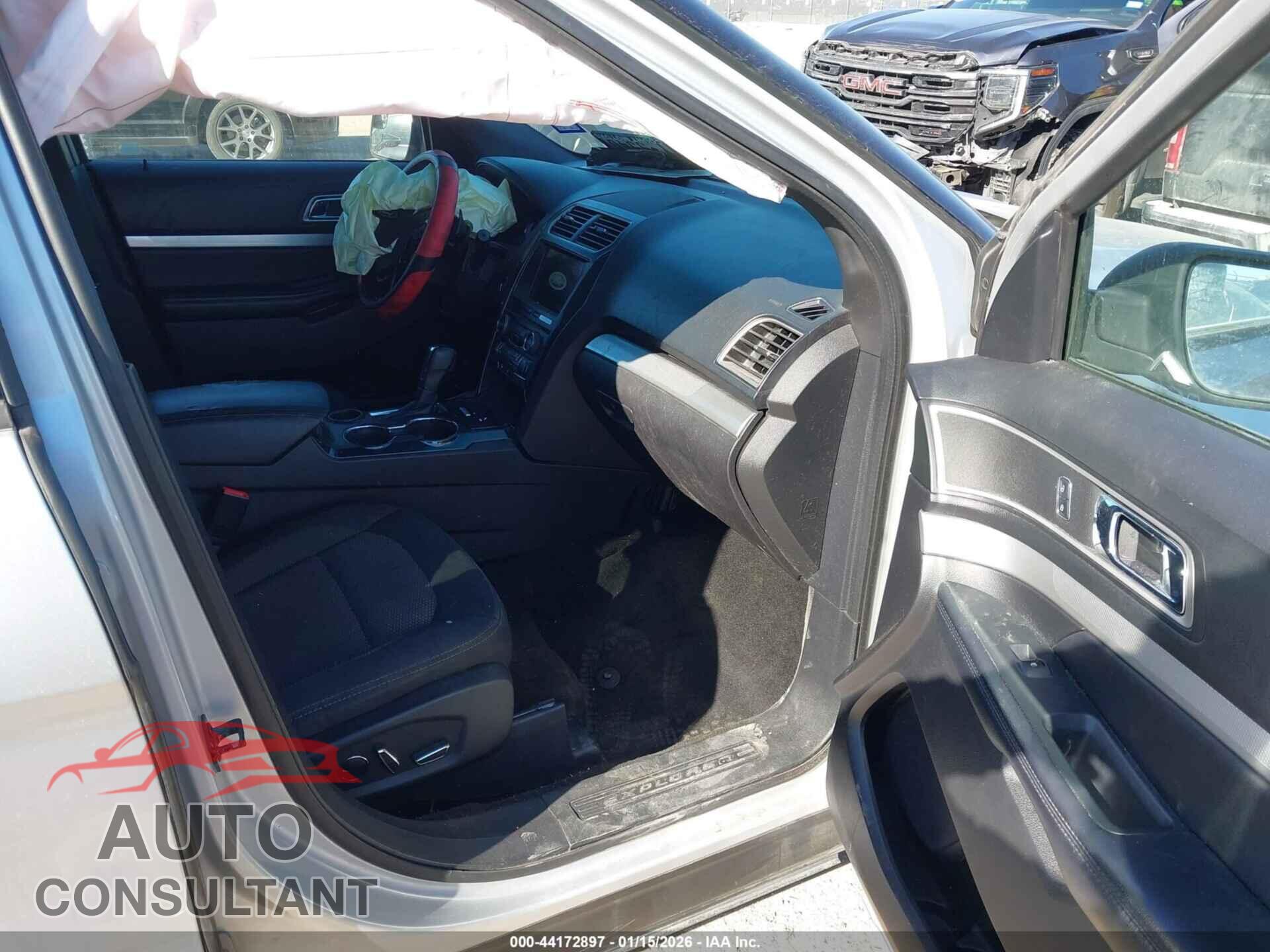 FORD EXPLORER 2017 - 1FM5K7D84HGA87019