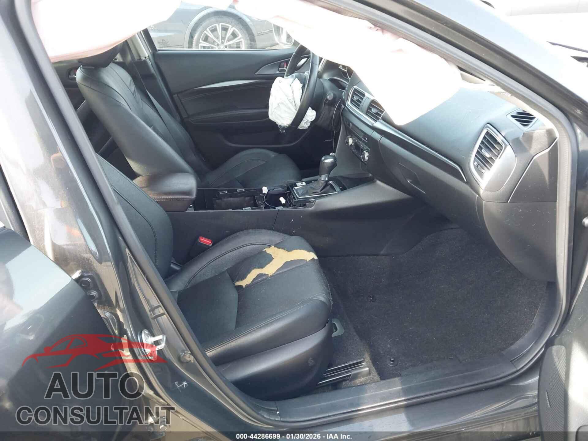 MAZDA MAZDA3 2017 - JM1BN1M36H1103949