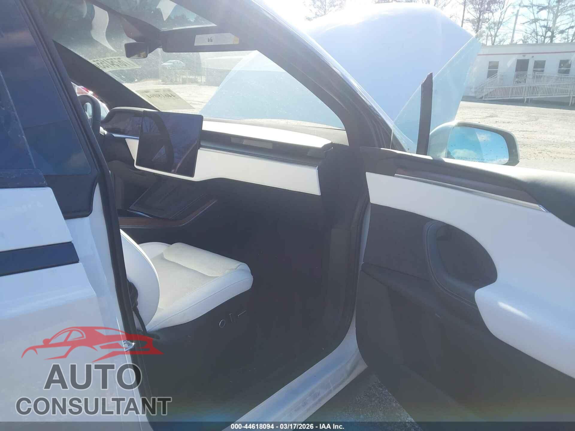 TESLA MODEL X 2023 - 7SAXCBE51PF371625