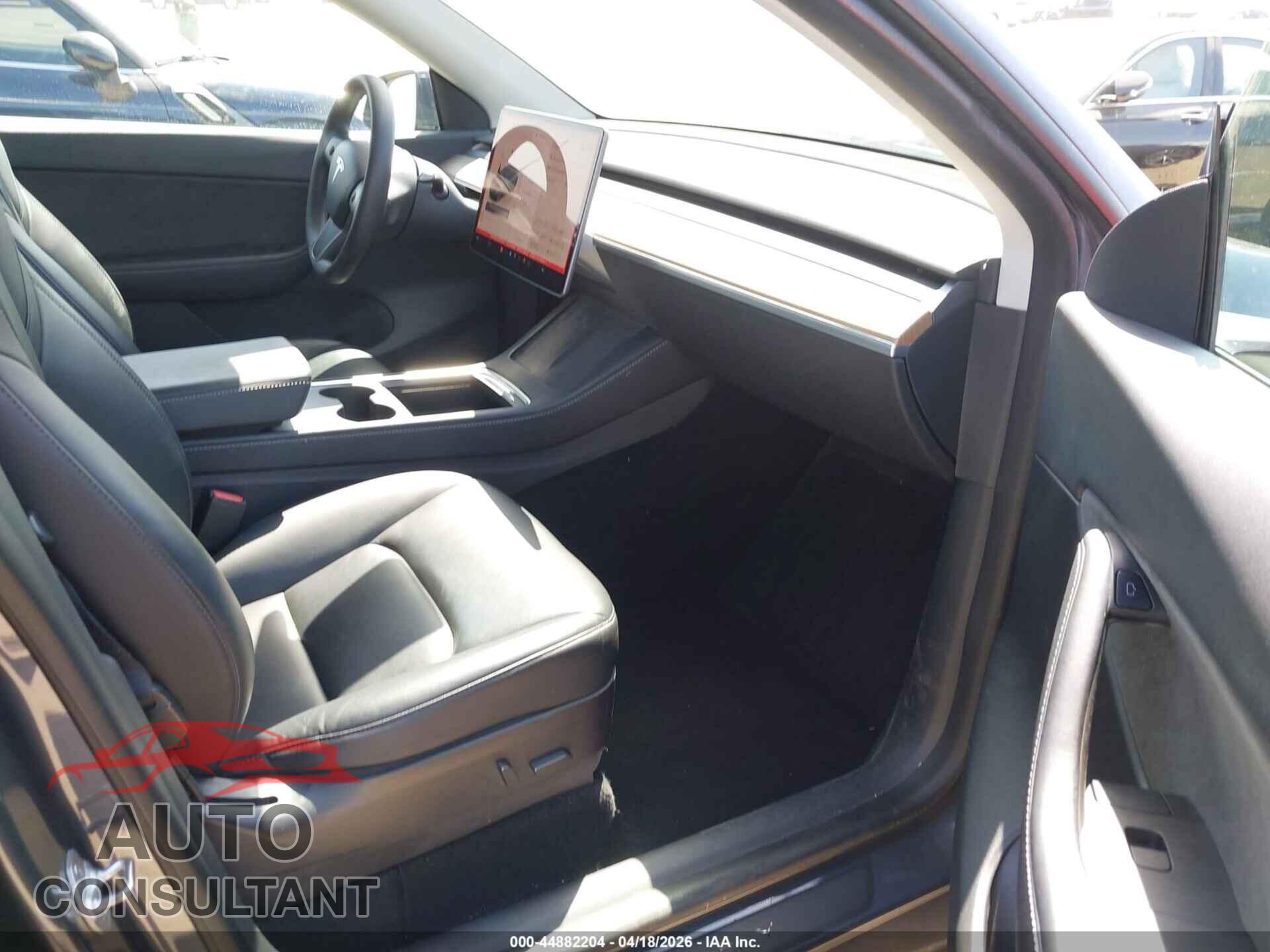 TESLA MODEL Y 2022 - 7SAYGDEEXNF373701