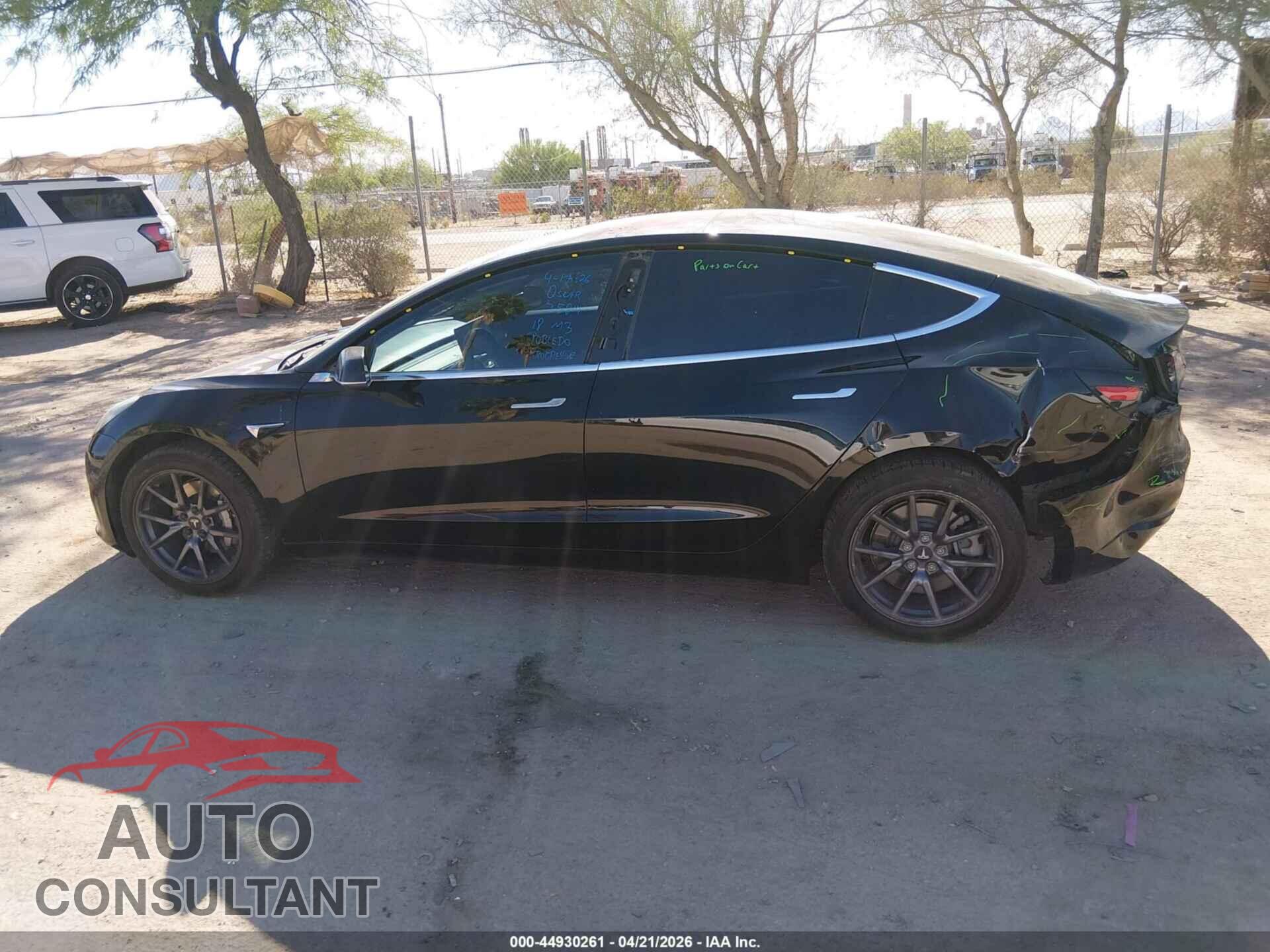 TESLA MODEL 3 2018 - 5YJ3E1EA4JF156647
