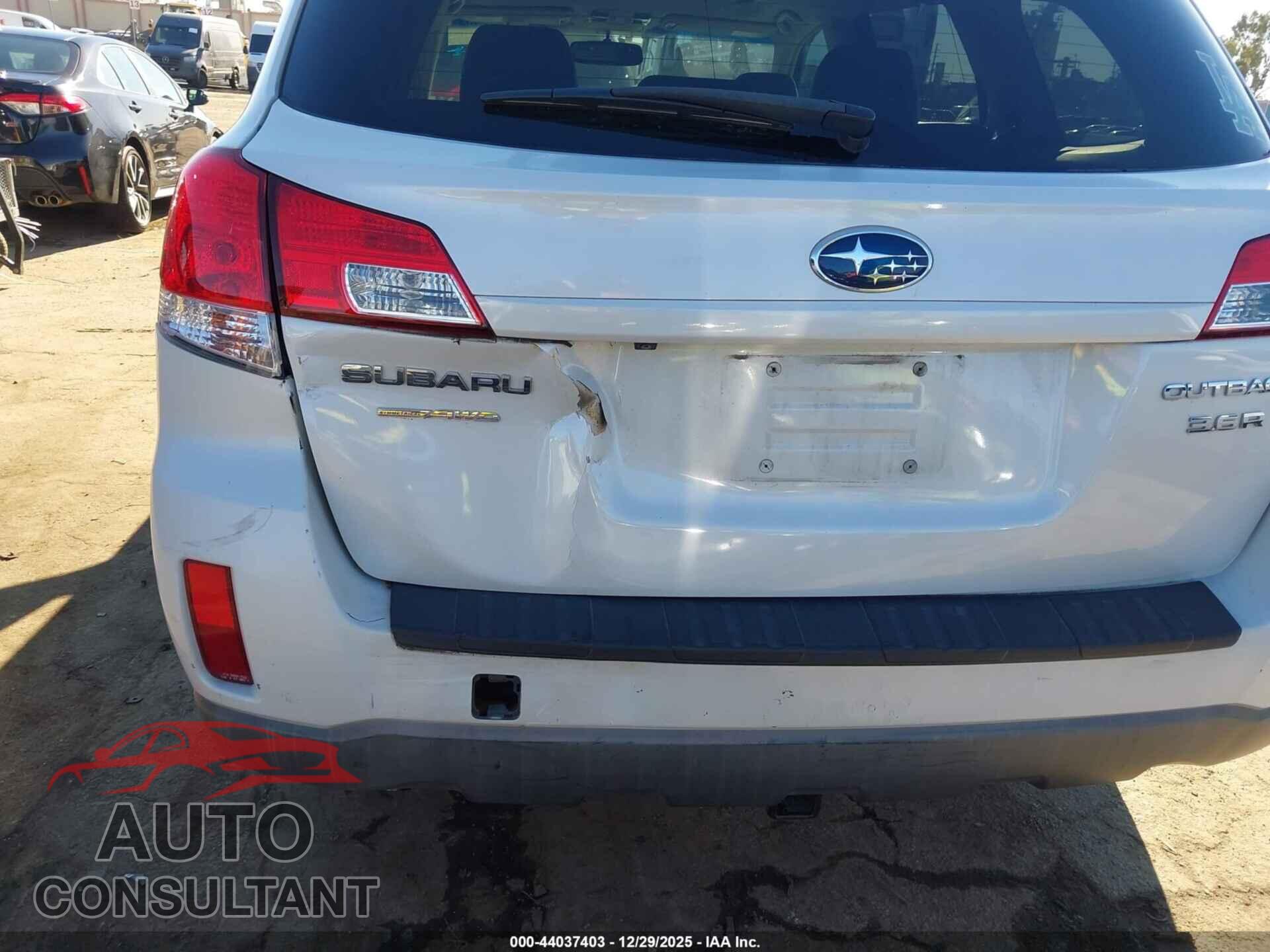 SUBARU OUTBACK 2010 - 4S4BRBLC8A3384914