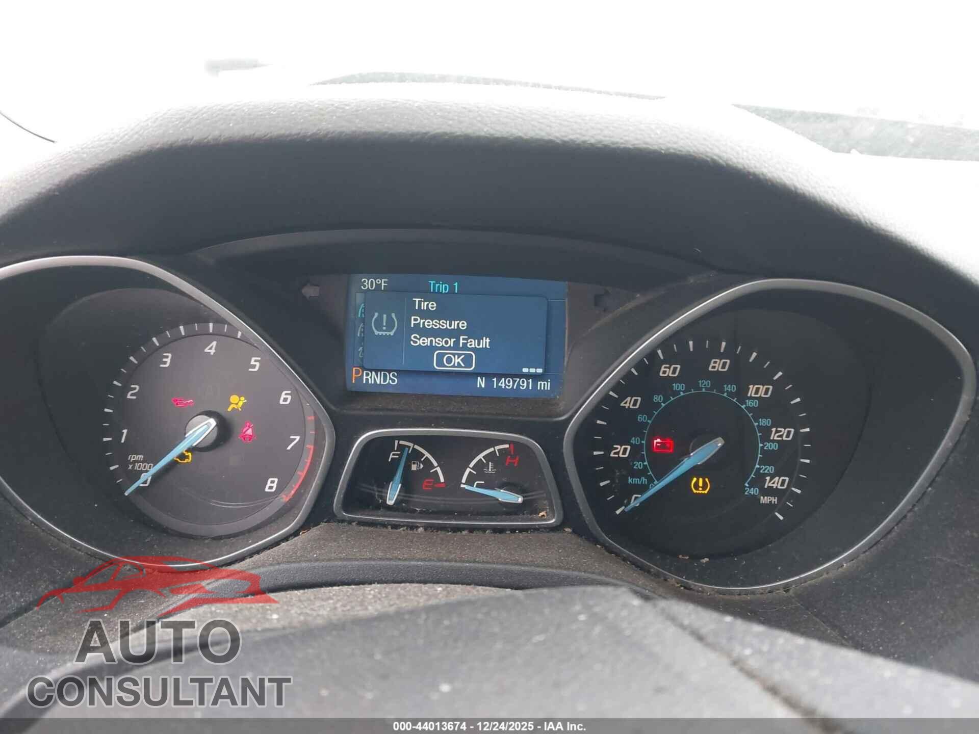 FORD FOCUS 2014 - 1FADP3F23EL237360