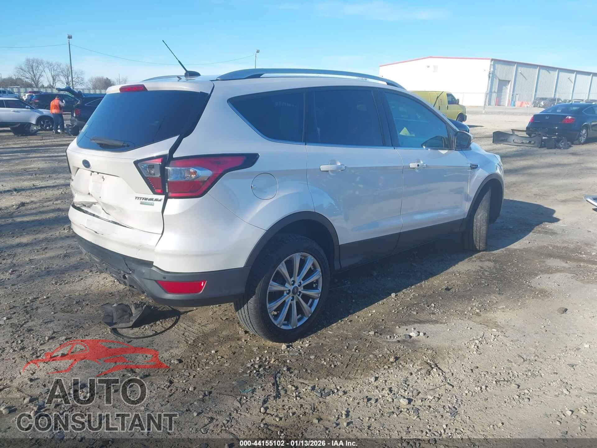 FORD ESCAPE 2017 - 1FMCU0JD9HUC64983