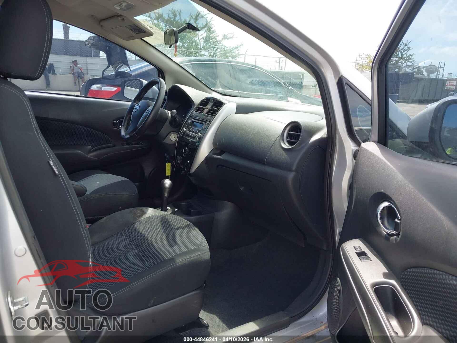 NISSAN VERSA NOTE 2015 - 3N1CE2CPXFL404621
