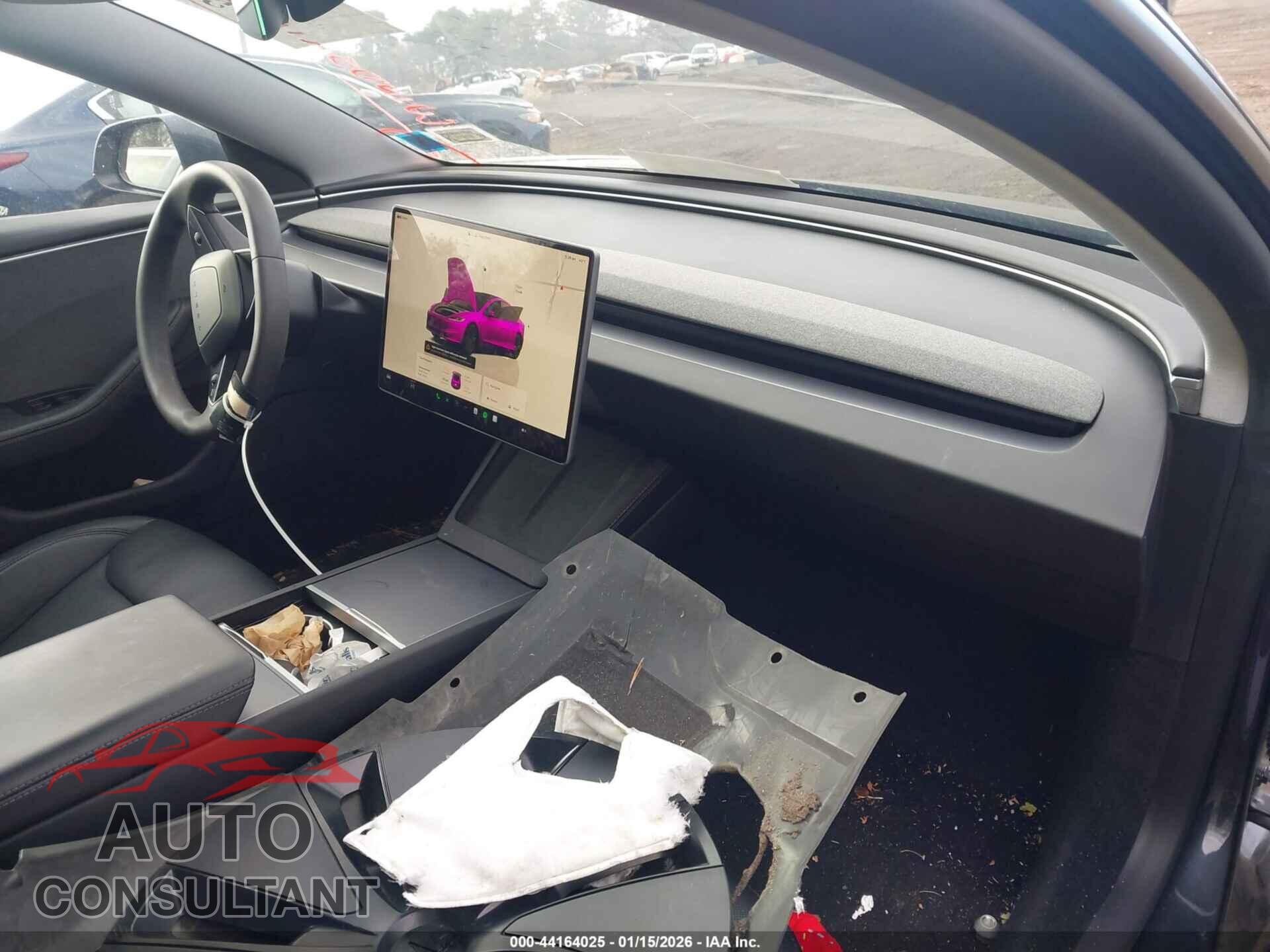 TESLA MODEL 3 2024 - 5YJ3E1EA4RF768116