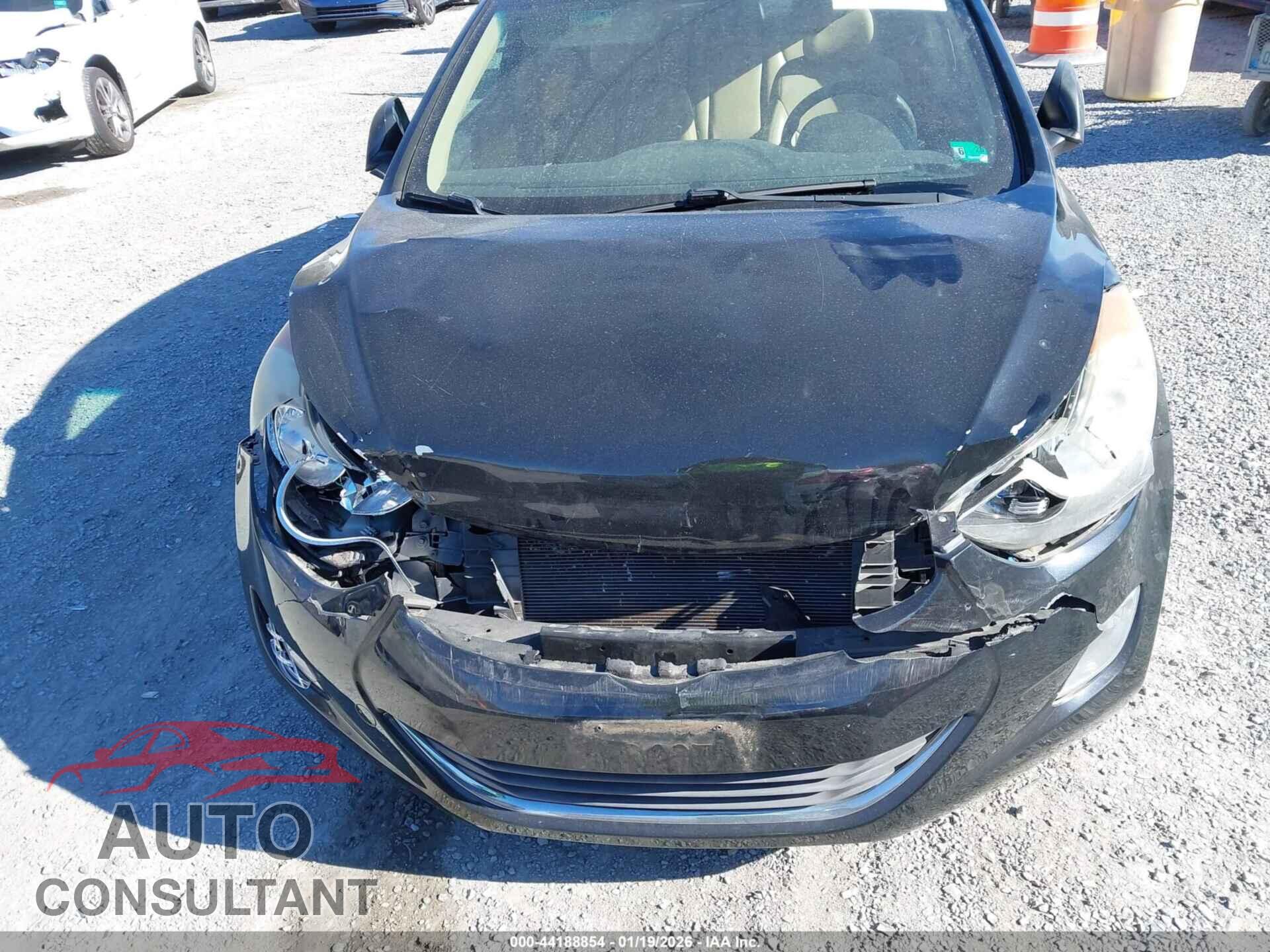 HYUNDAI ELANTRA 2013 - 5NPDH4AE0DH426582
