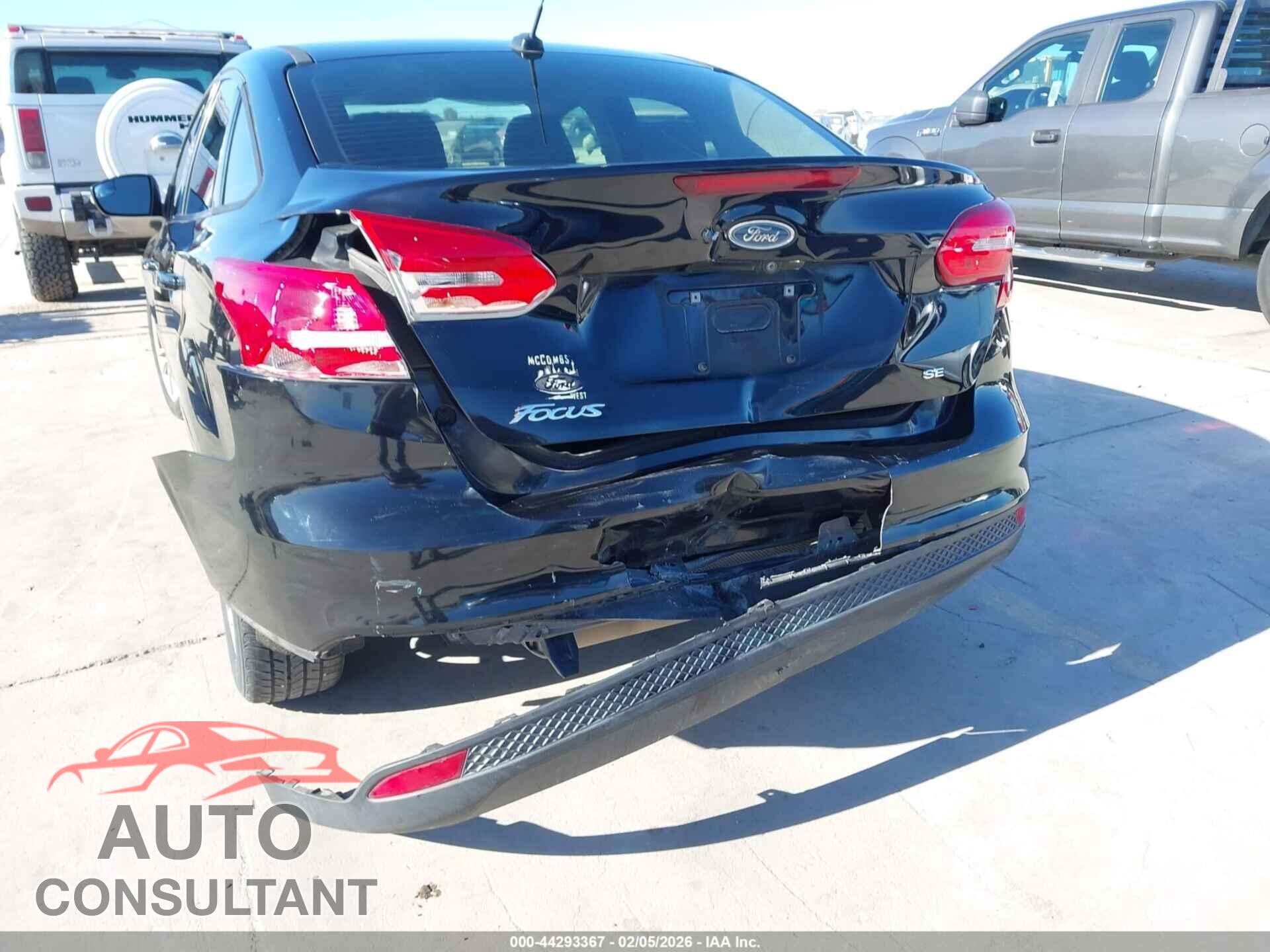 FORD FOCUS 2017 - 1FADP3F27HL244381