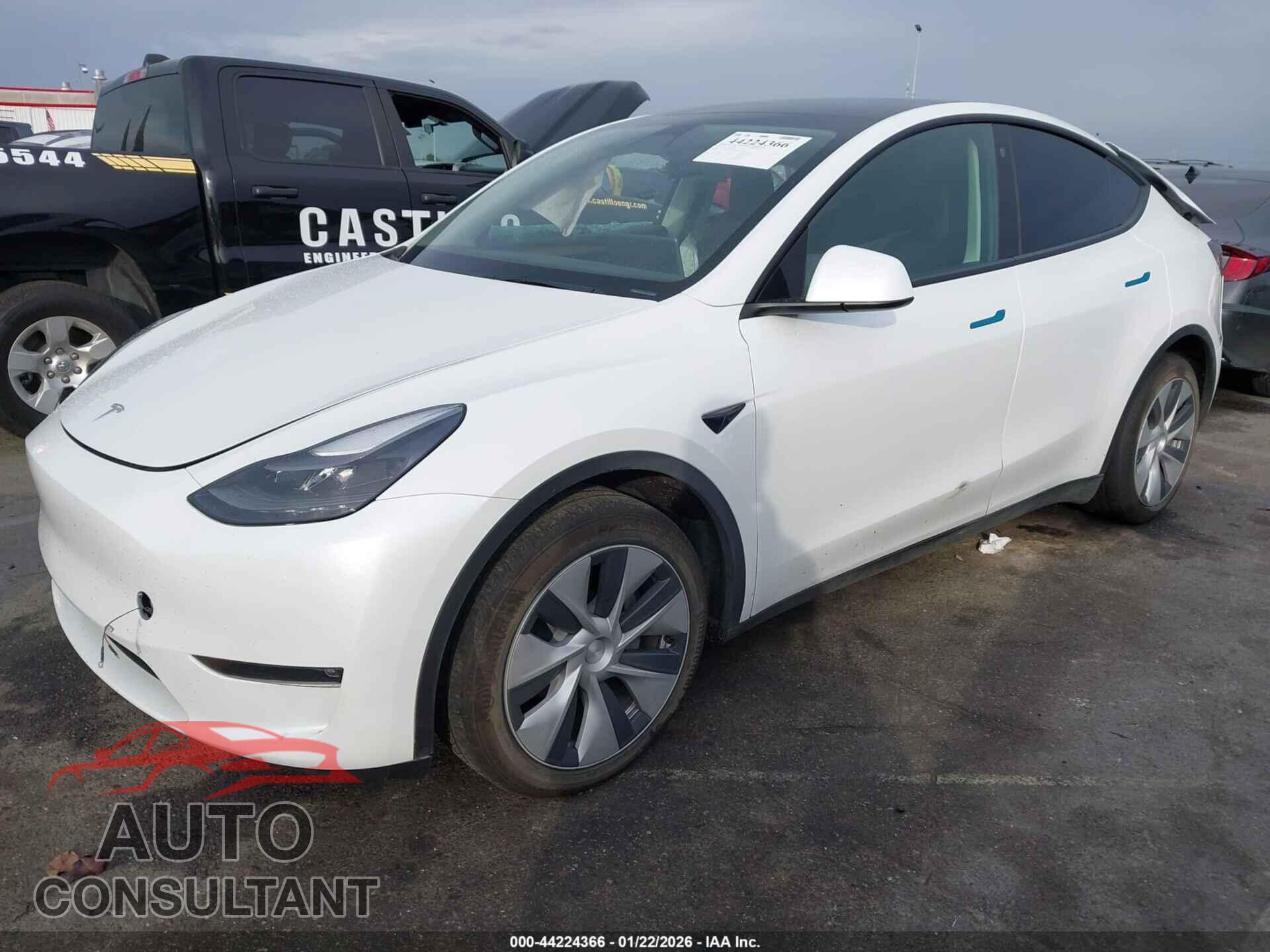TESLA MODEL Y 2023 - 7SAYGDEE7PF631224