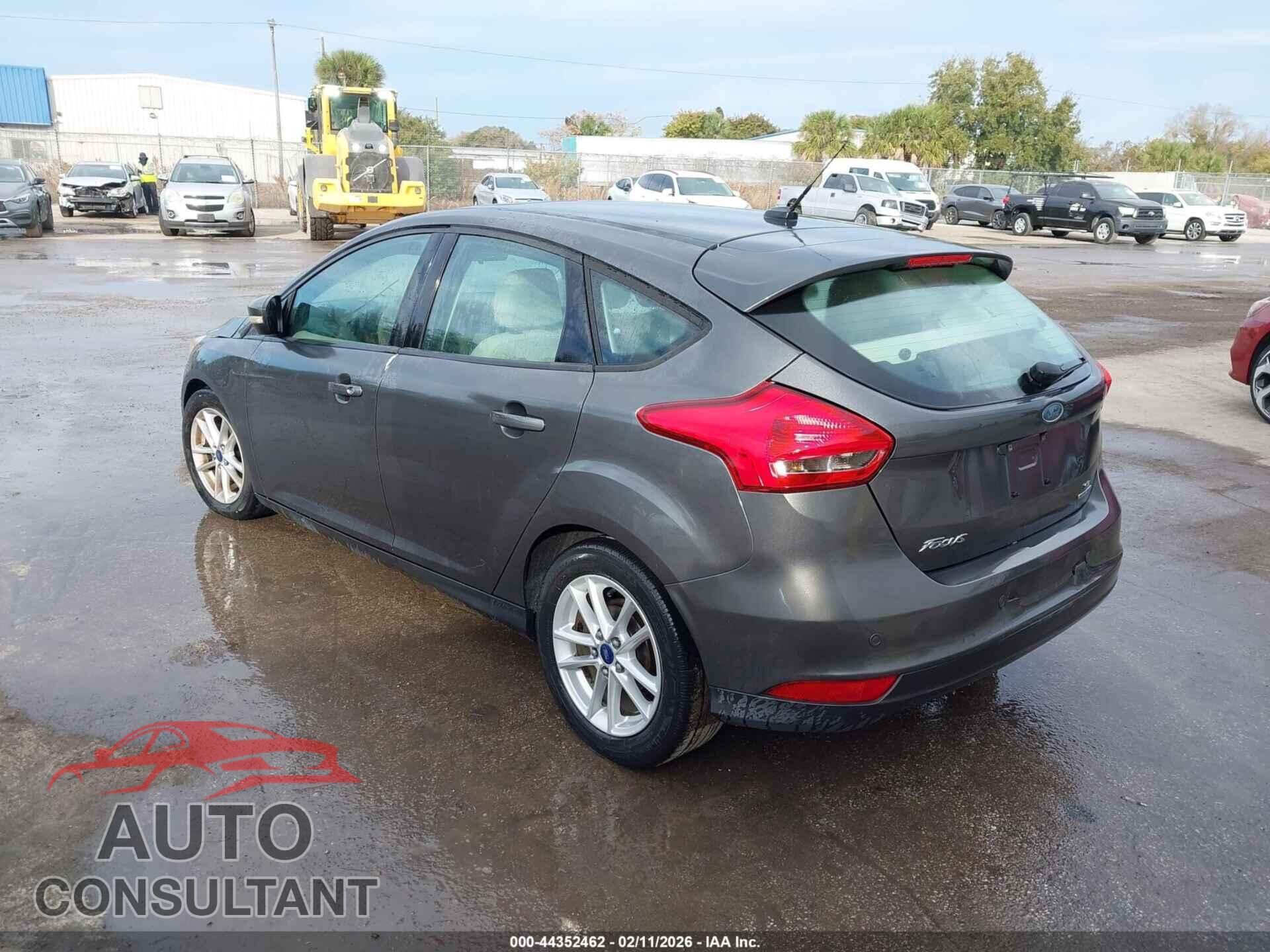 FORD FOCUS 2015 - 1FADP3K20FL298060