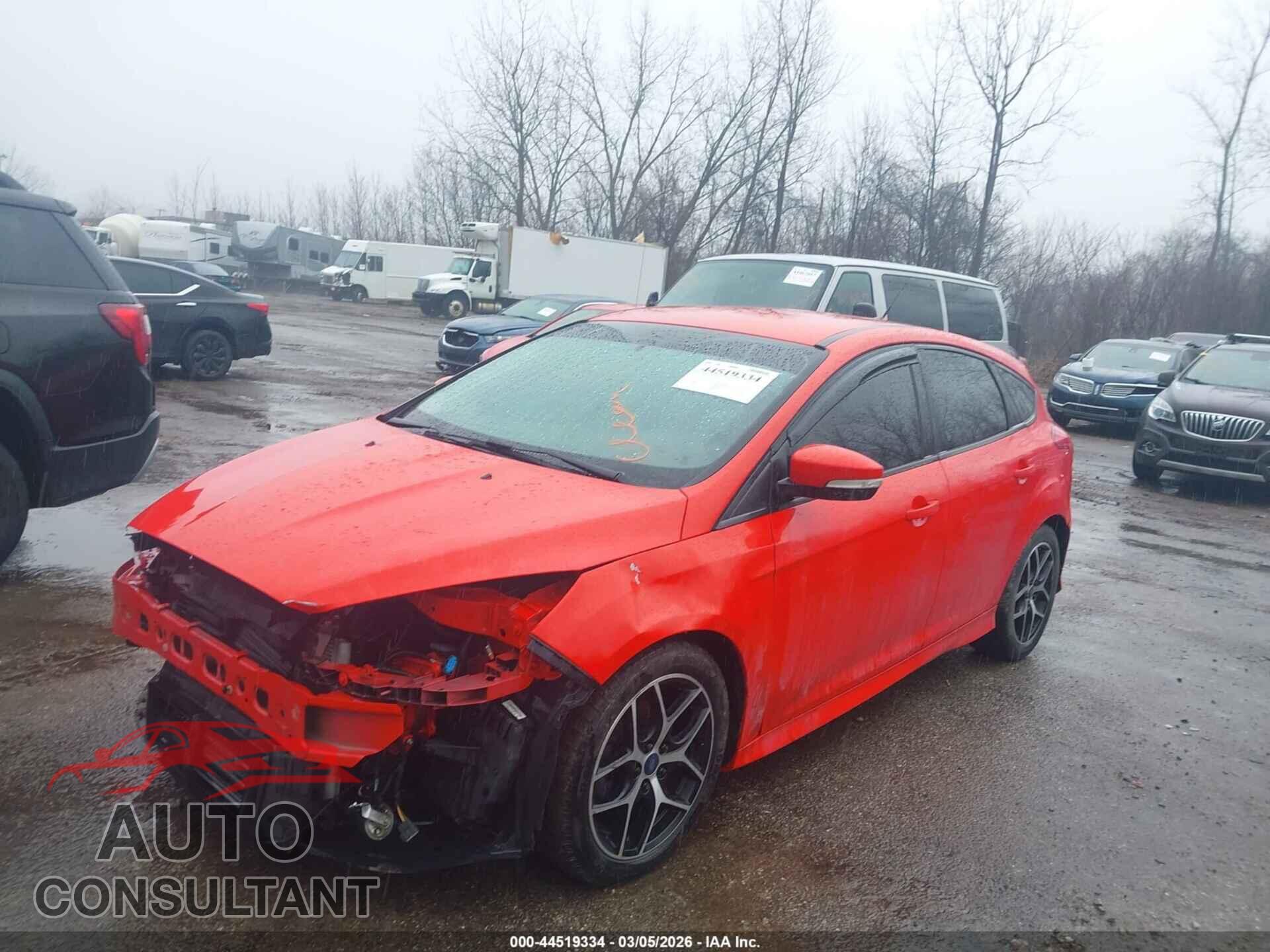 FORD FOCUS 2016 - 1FADP3K26GL215250