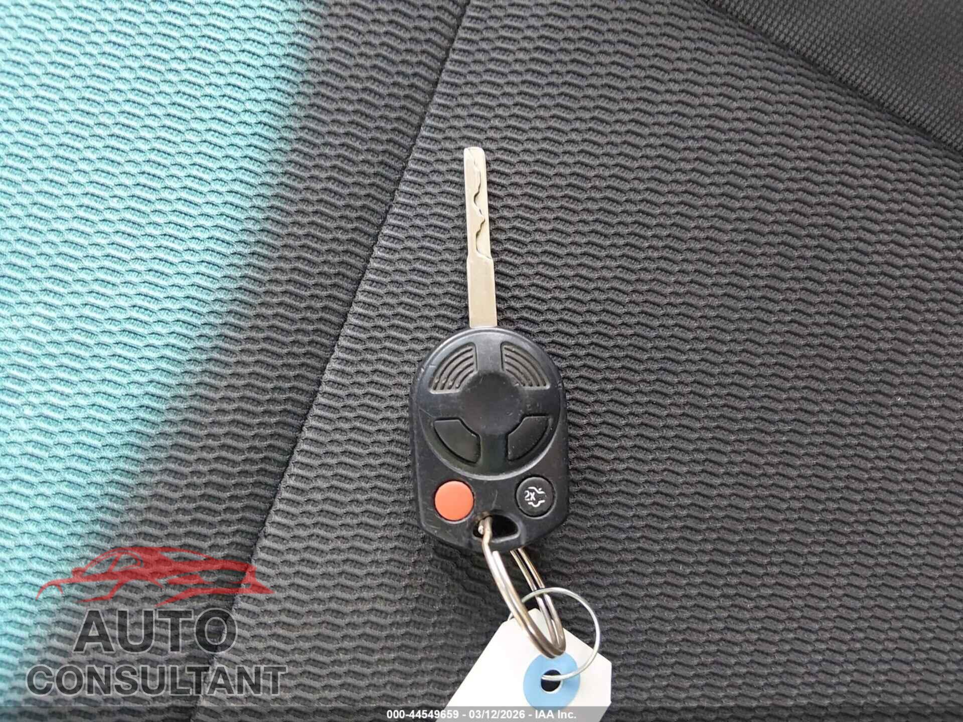FORD FOCUS 2014 - 1FADP3E27EL295764