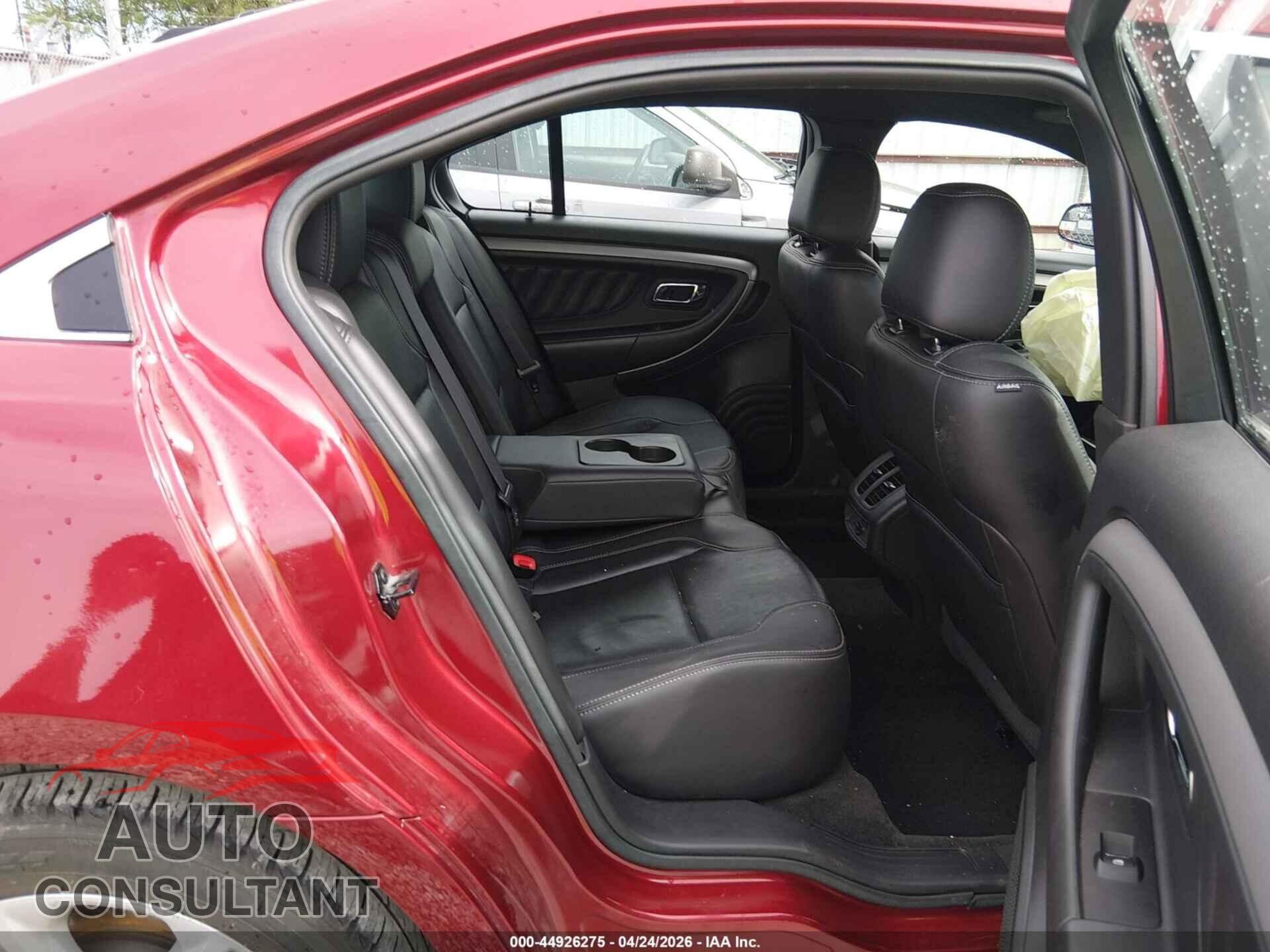 FORD TAURUS 2015 - 1FAHP2E80FG167540
