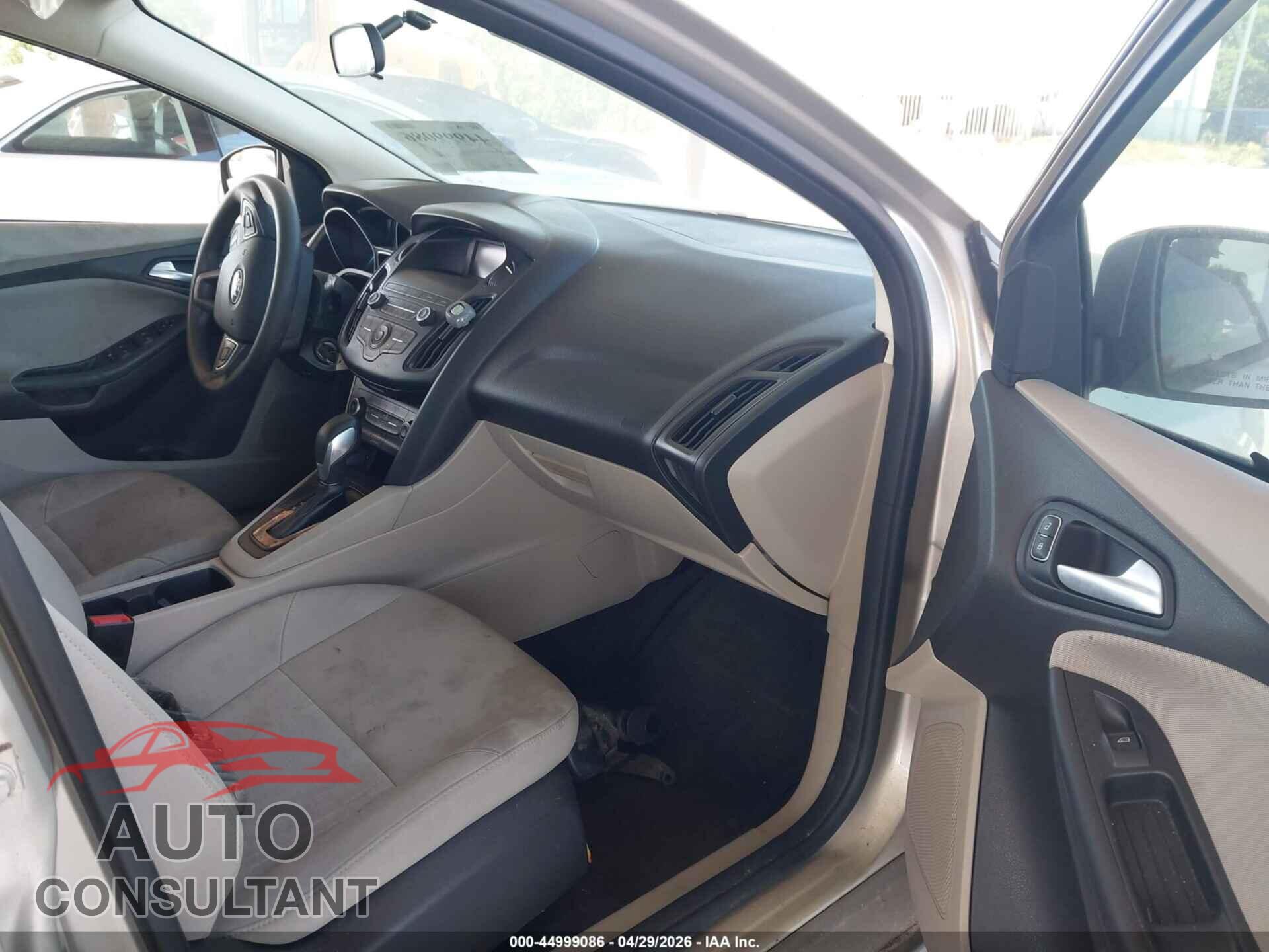 FORD FOCUS 2018 - 1FADP3F28JL266007