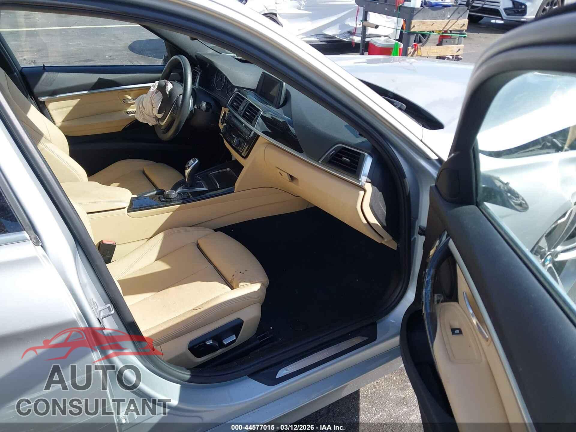 BMW 330I 2017 - WBA8D9C38HA005306
