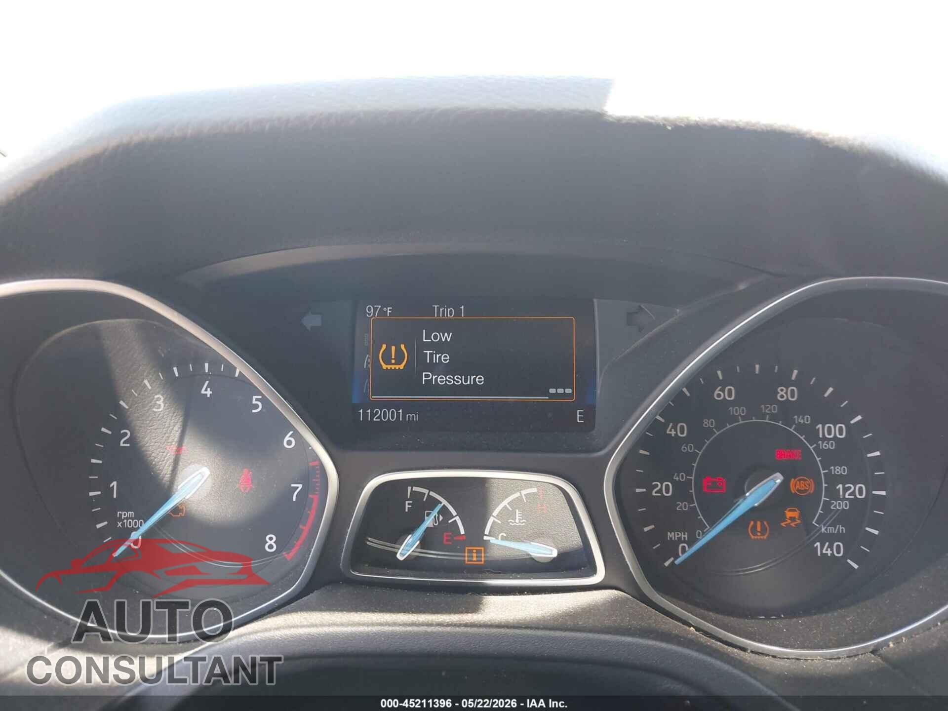 FORD FOCUS 2015 - 1FADP3FE5FL324947