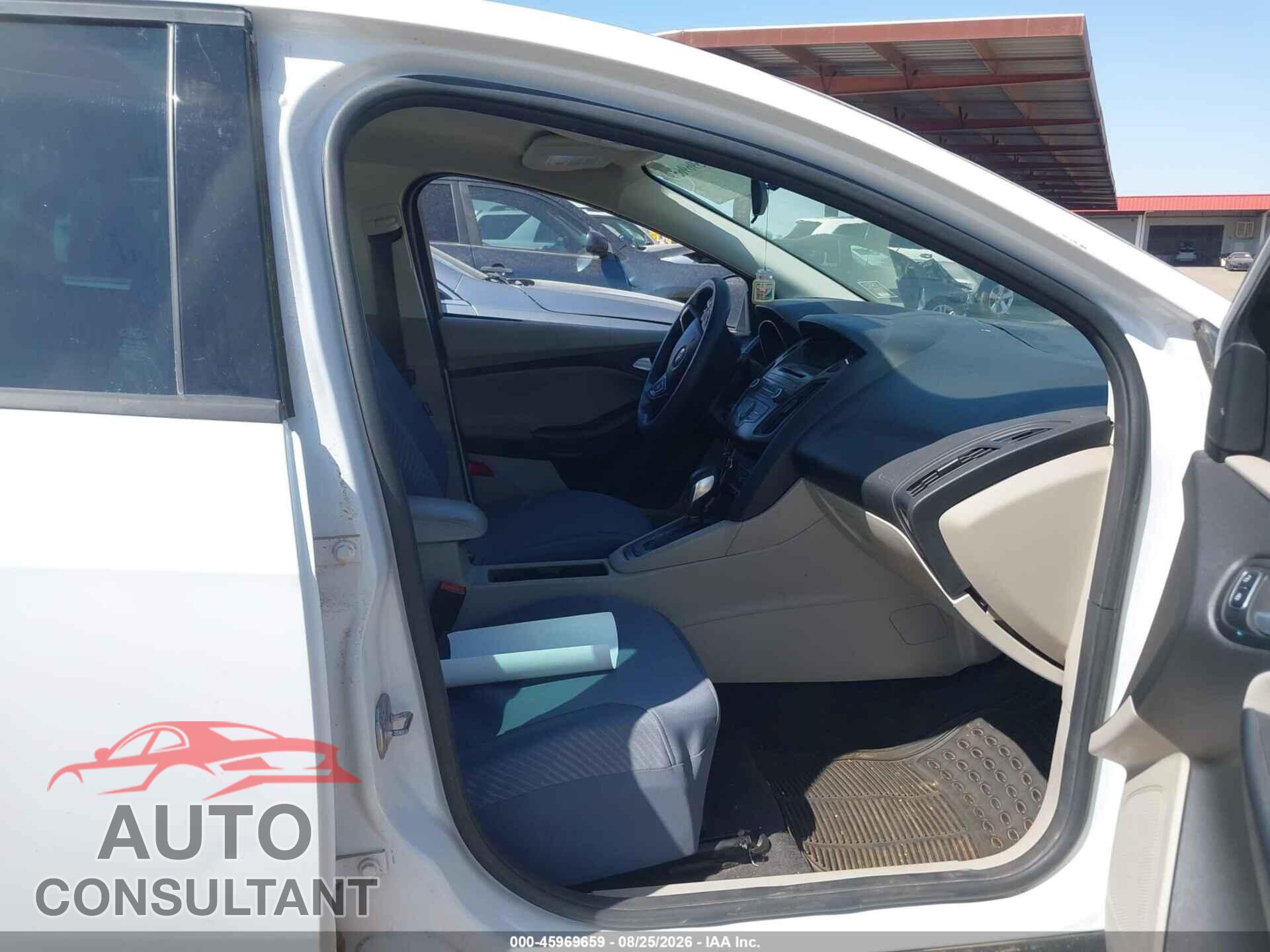 FORD FOCUS 2017 - 1FADP3F24HL314676