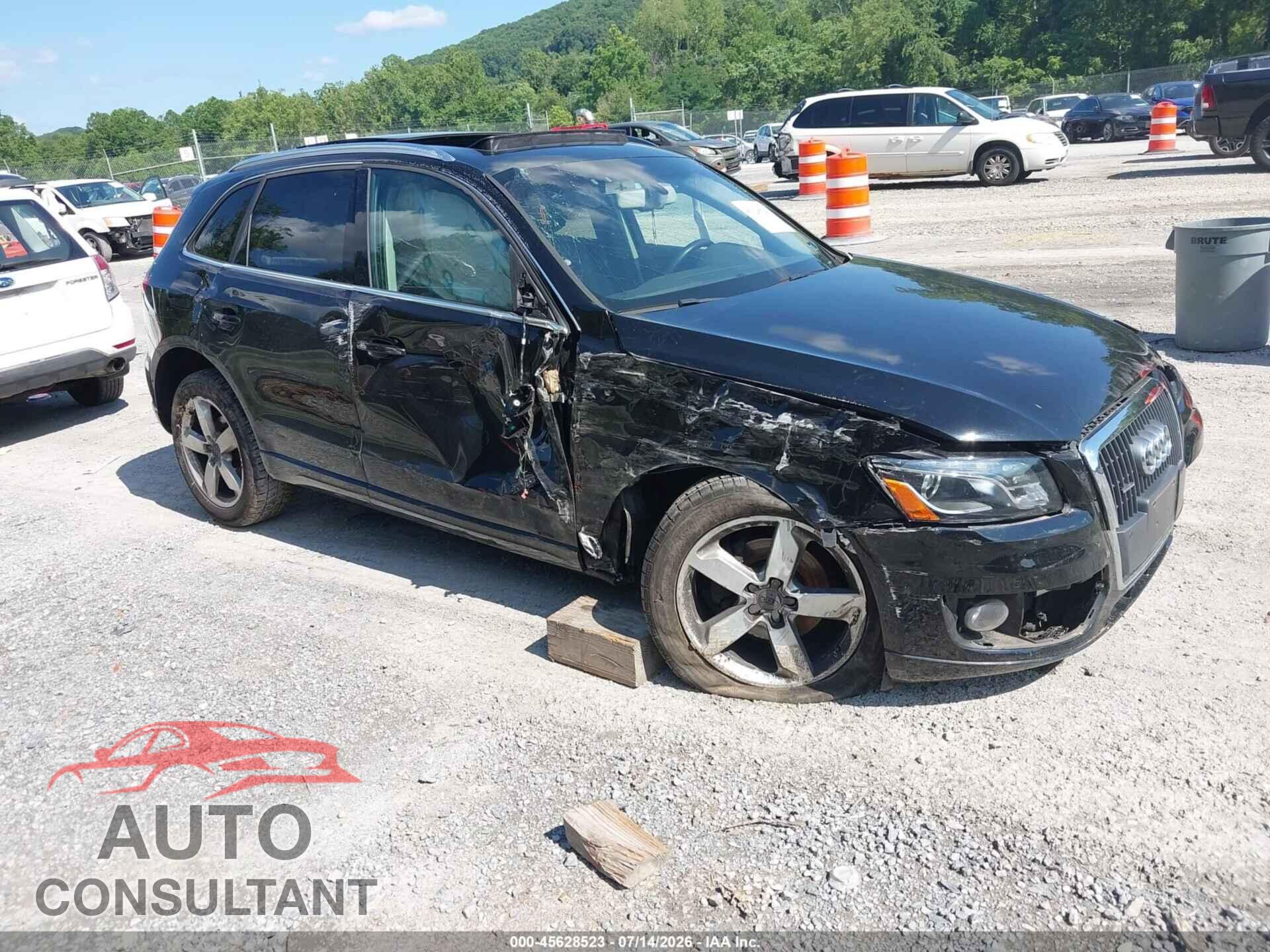 AUDI Q5 2012 - WA1LFAFP2CA026307