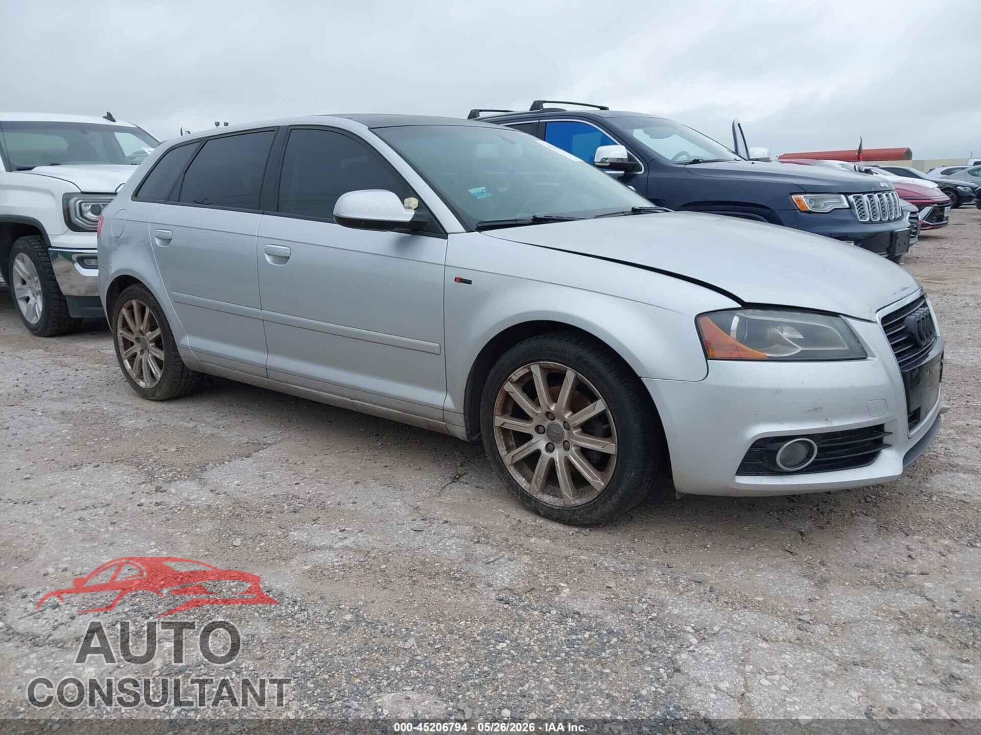 AUDI A3 2012 - WAUKJBFM6CA050098