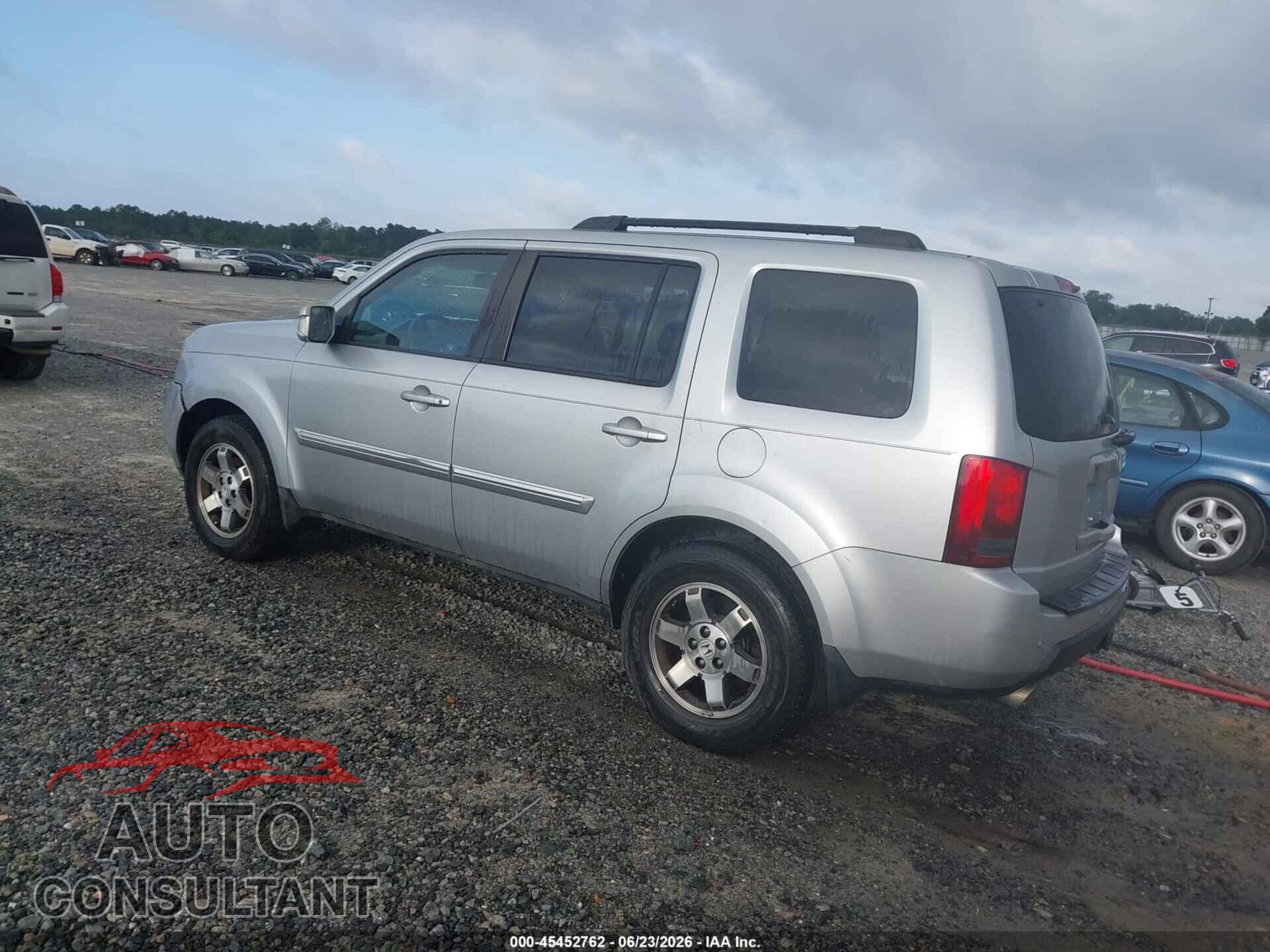 HONDA PILOT 2011 - 5FNYF3H94BB035487