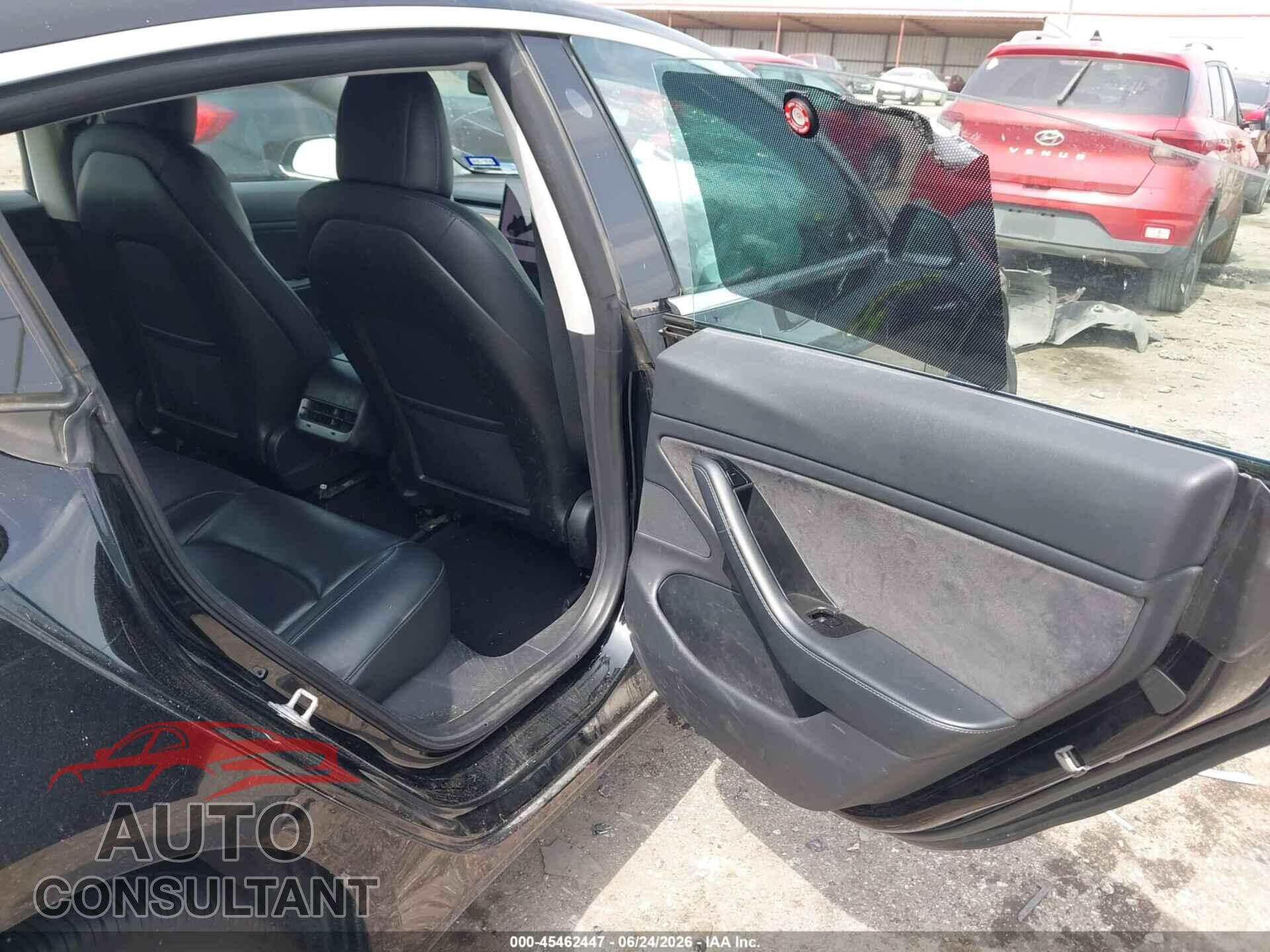 TESLA MODEL 3 2018 - 5YJ3E1EA3JF123011