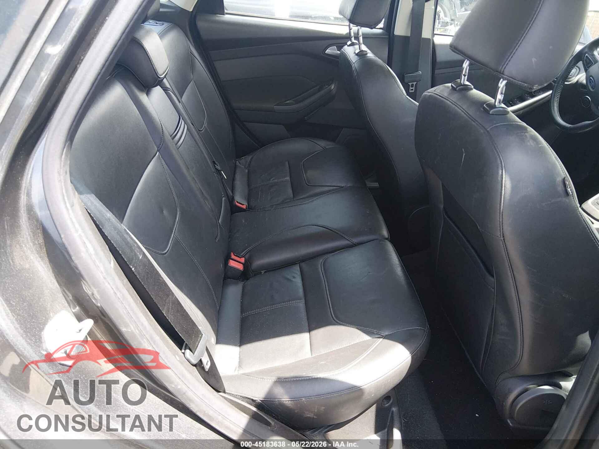 FORD FOCUS 2016 - 1FADP3K28GL286367