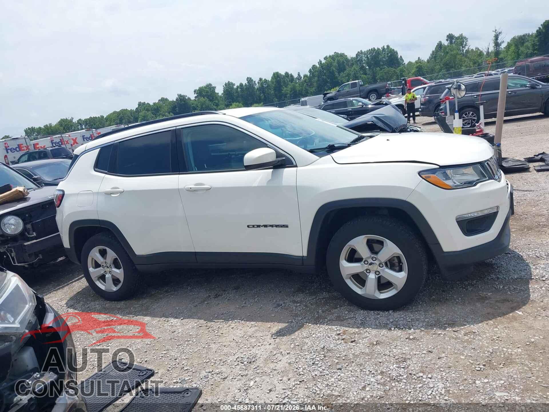 JEEP COMPASS 2018 - 3C4NJDBB3JT366306