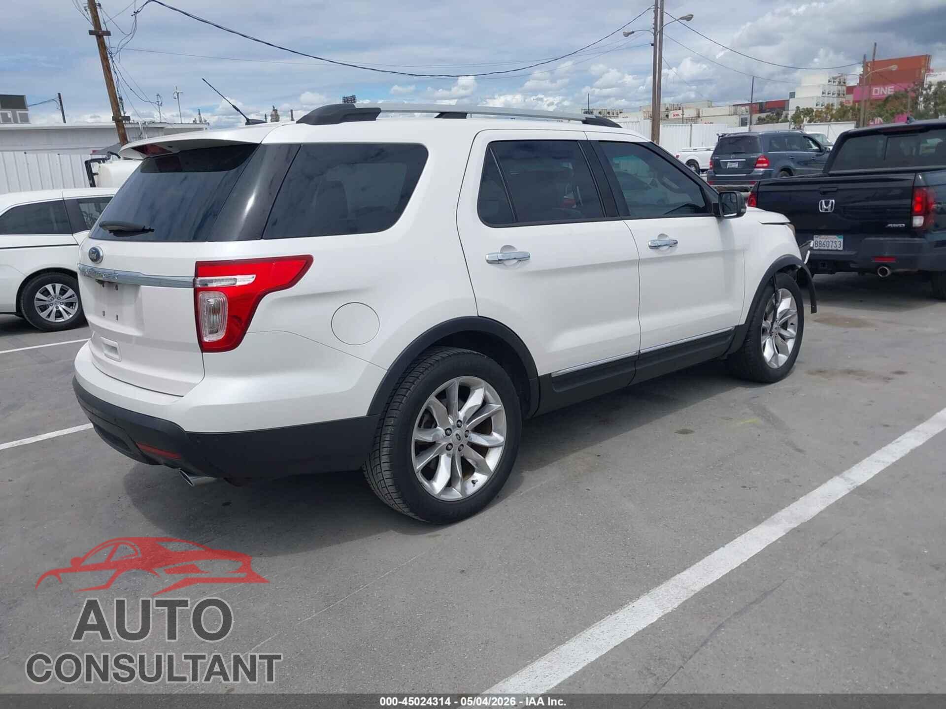 FORD EXPLORER 2013 - 1FM5K7D88DGA93495