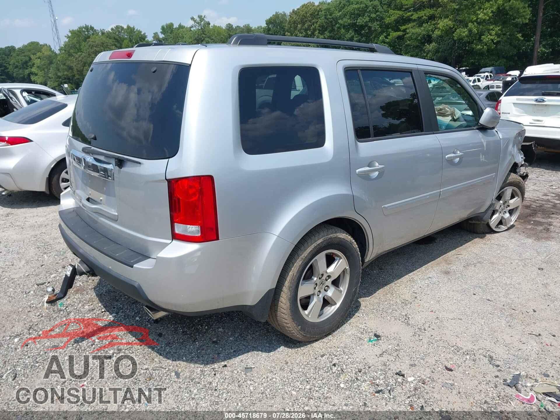 HONDA PILOT 2011 - 5FNYF3H48BB017739
