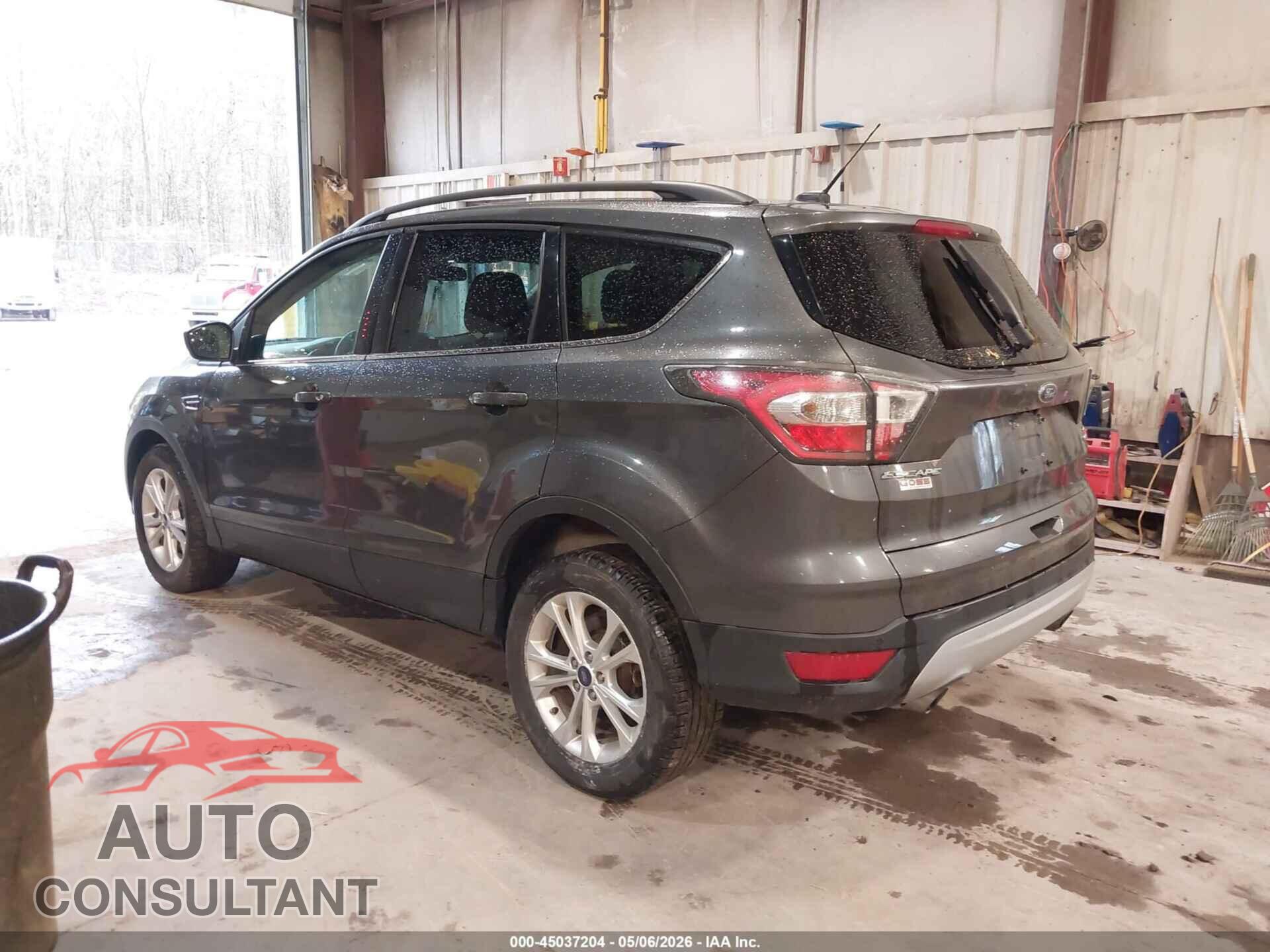 FORD ESCAPE 2017 - 1FMCU9GD8HUB06971