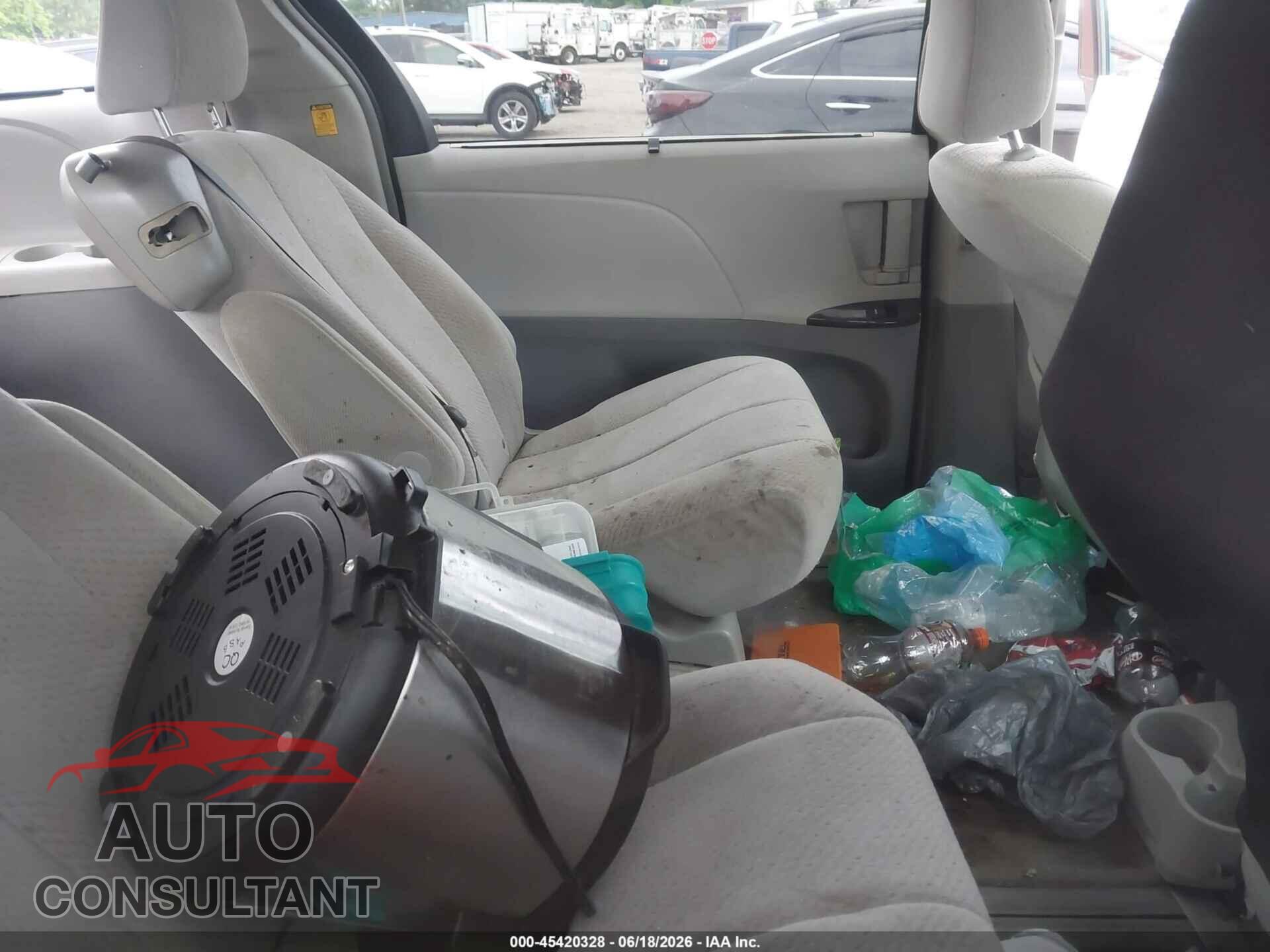 TOYOTA SIENNA 2012 - 5TDKK3DC9CS203172