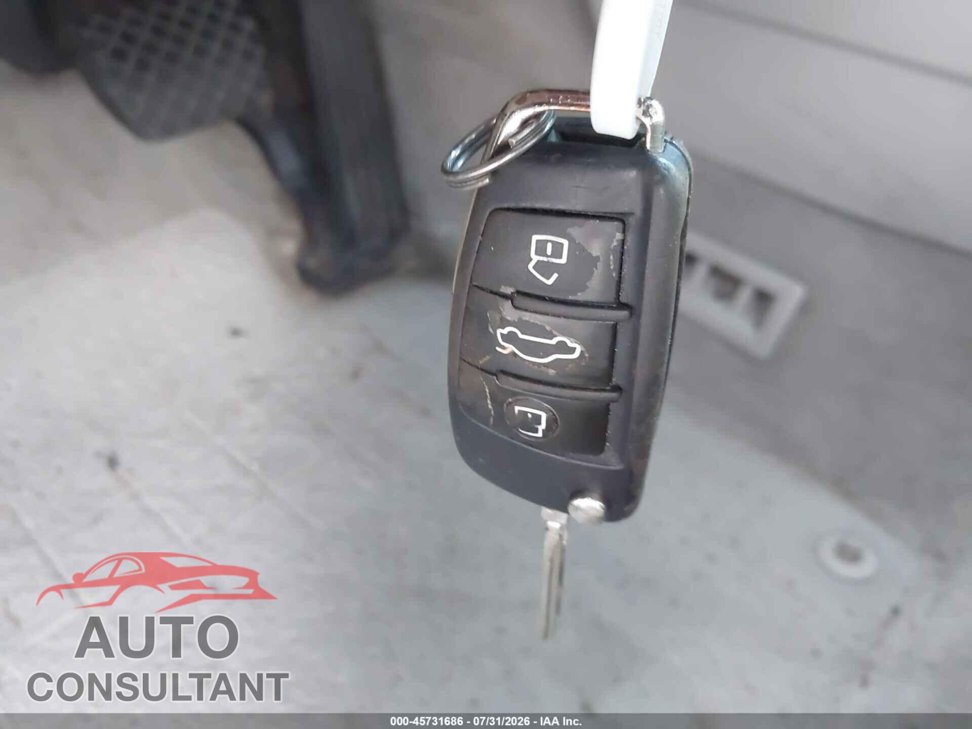 AUDI A3 2012 - WAUMFAFM2CA063936