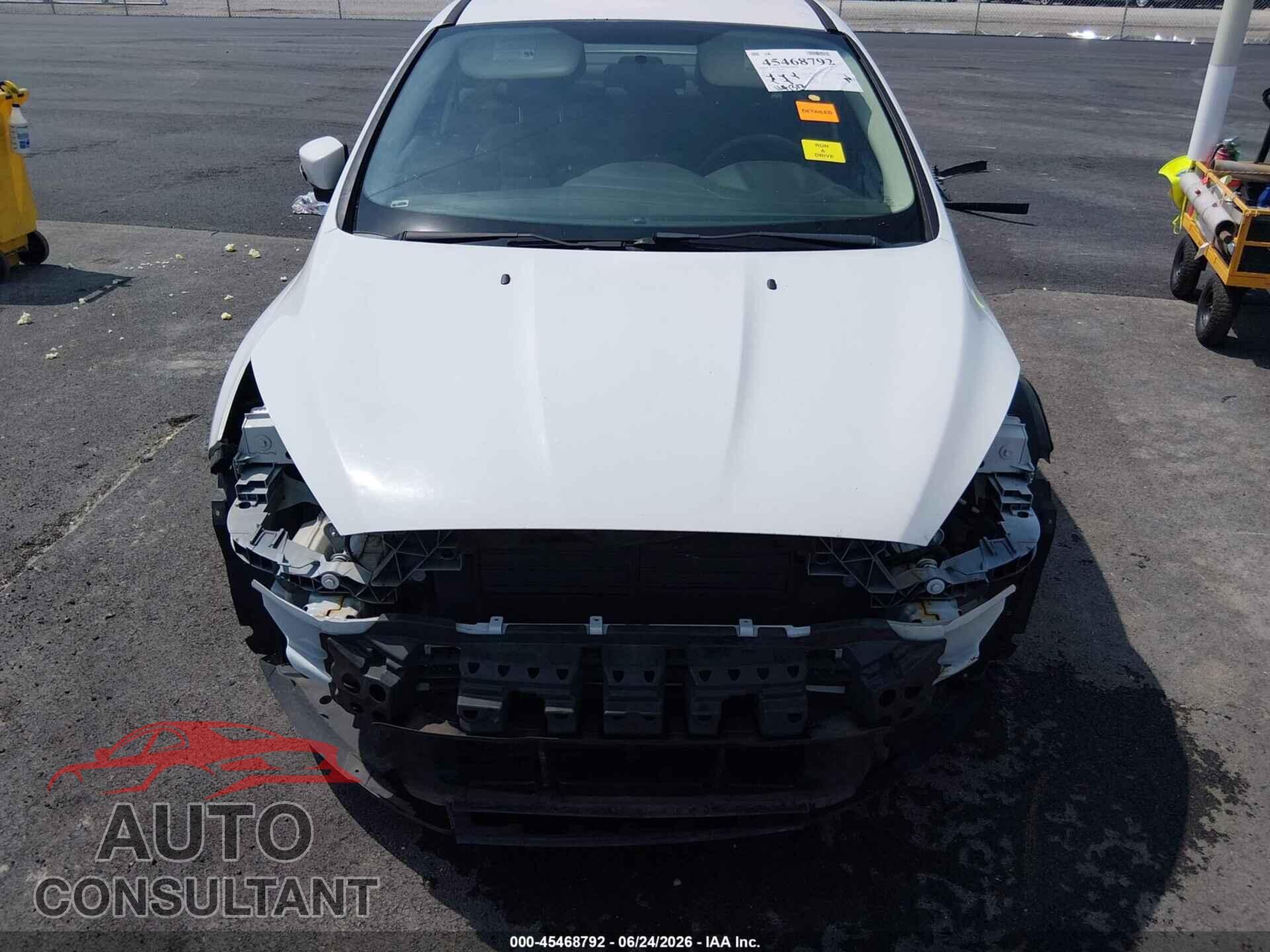 FORD FOCUS 2017 - 1FADP3F28HL253204