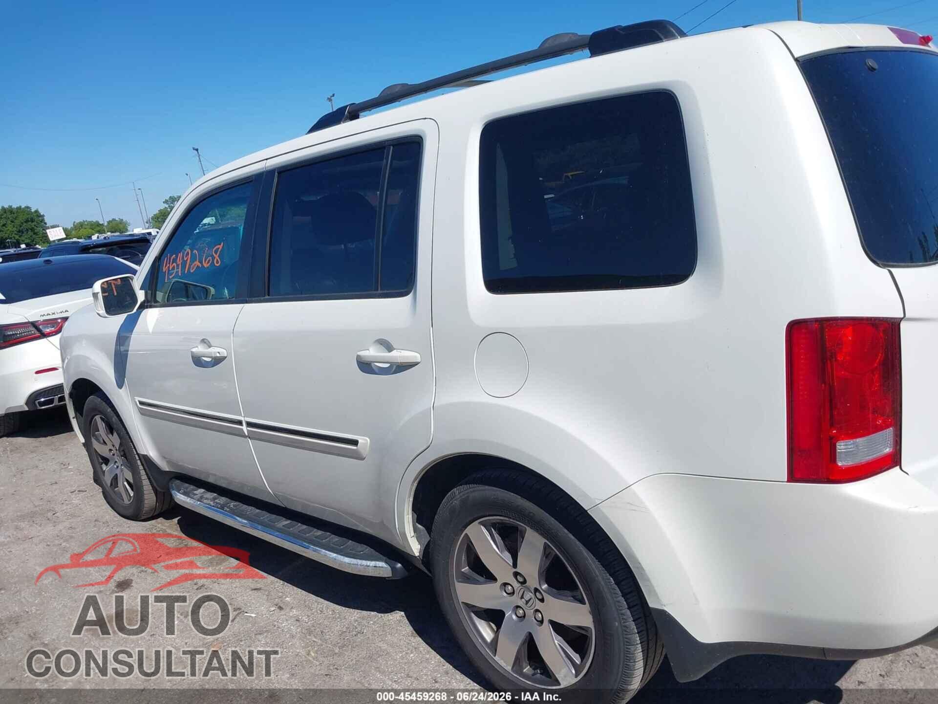 HONDA PILOT 2012 - 5FNYF4H96CB068451