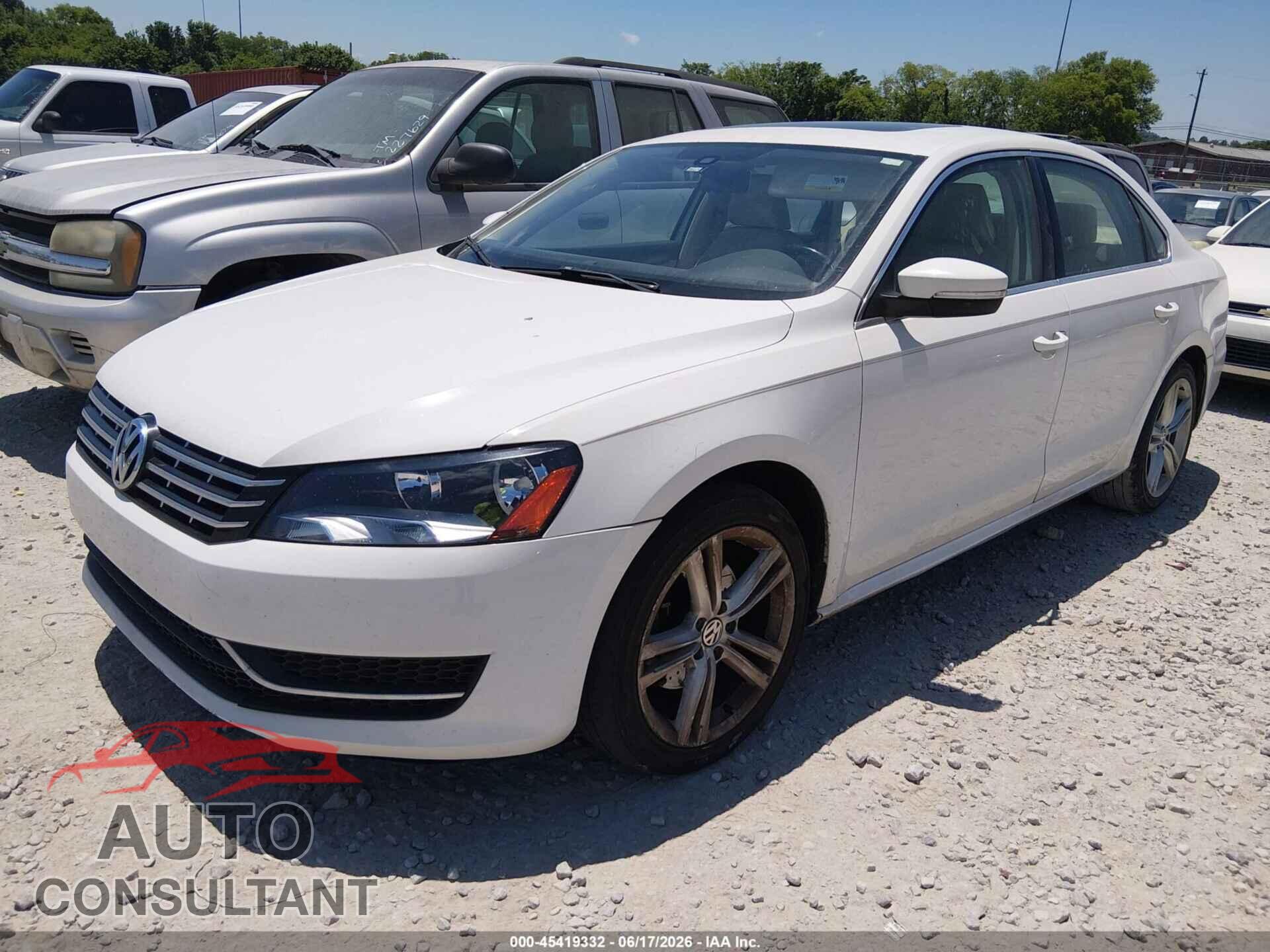 VOLKSWAGEN PASSAT 2015 - 1VWBV7A36FC020057