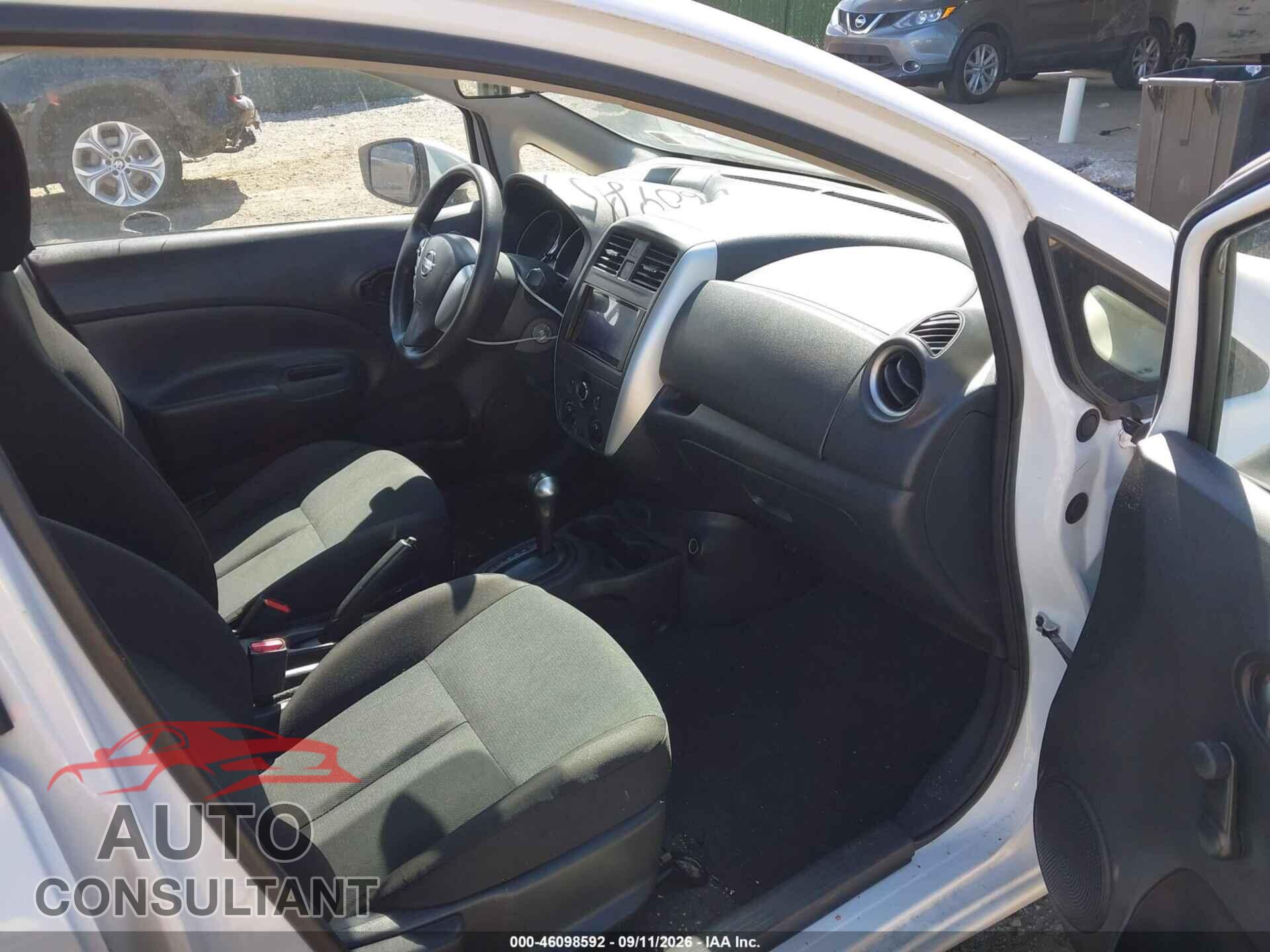 NISSAN VERSA NOTE 2017 - 3N1CE2CP2HL372024