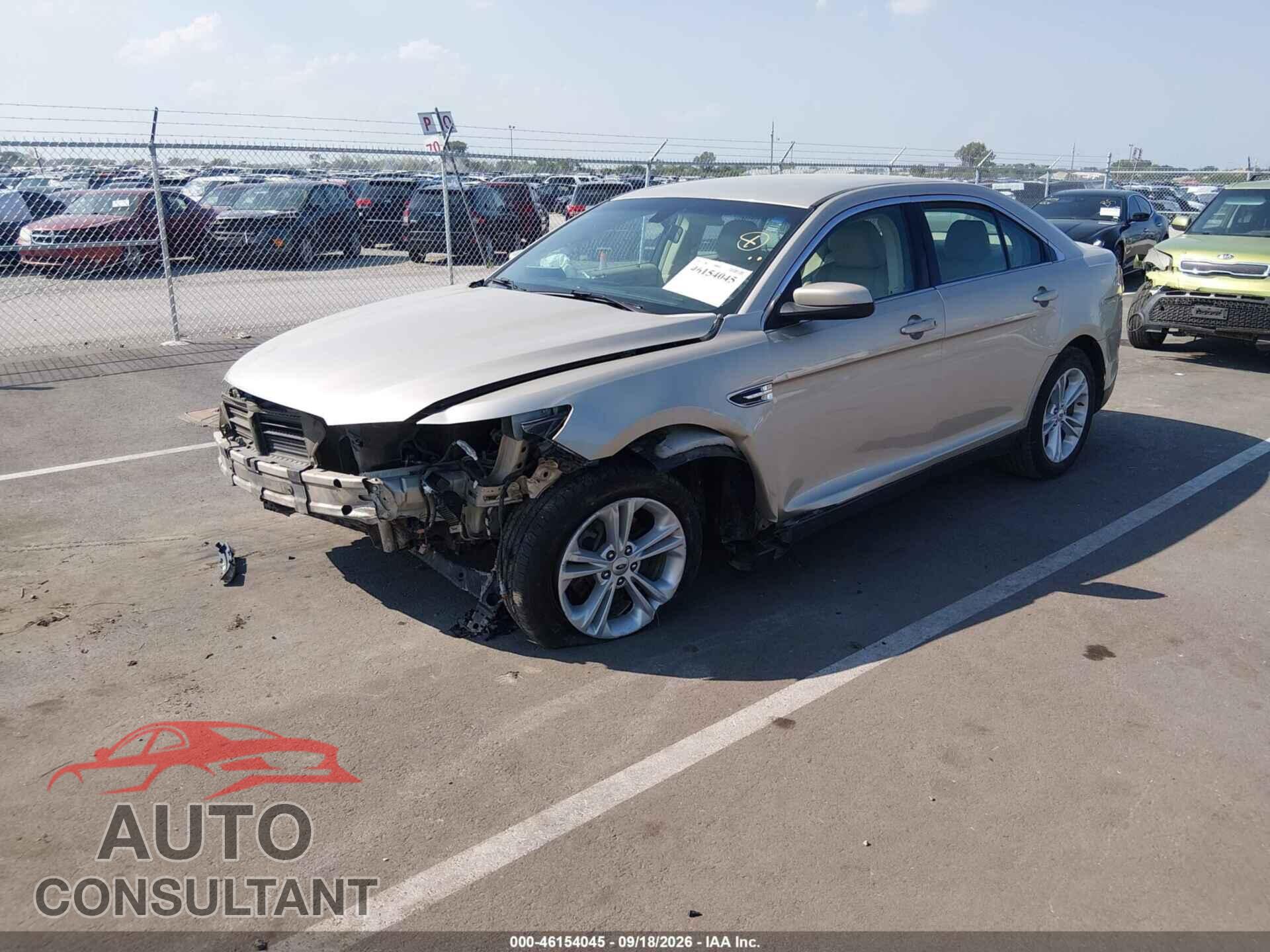 FORD TAURUS 2017 - 1FAHP2E84HG136892