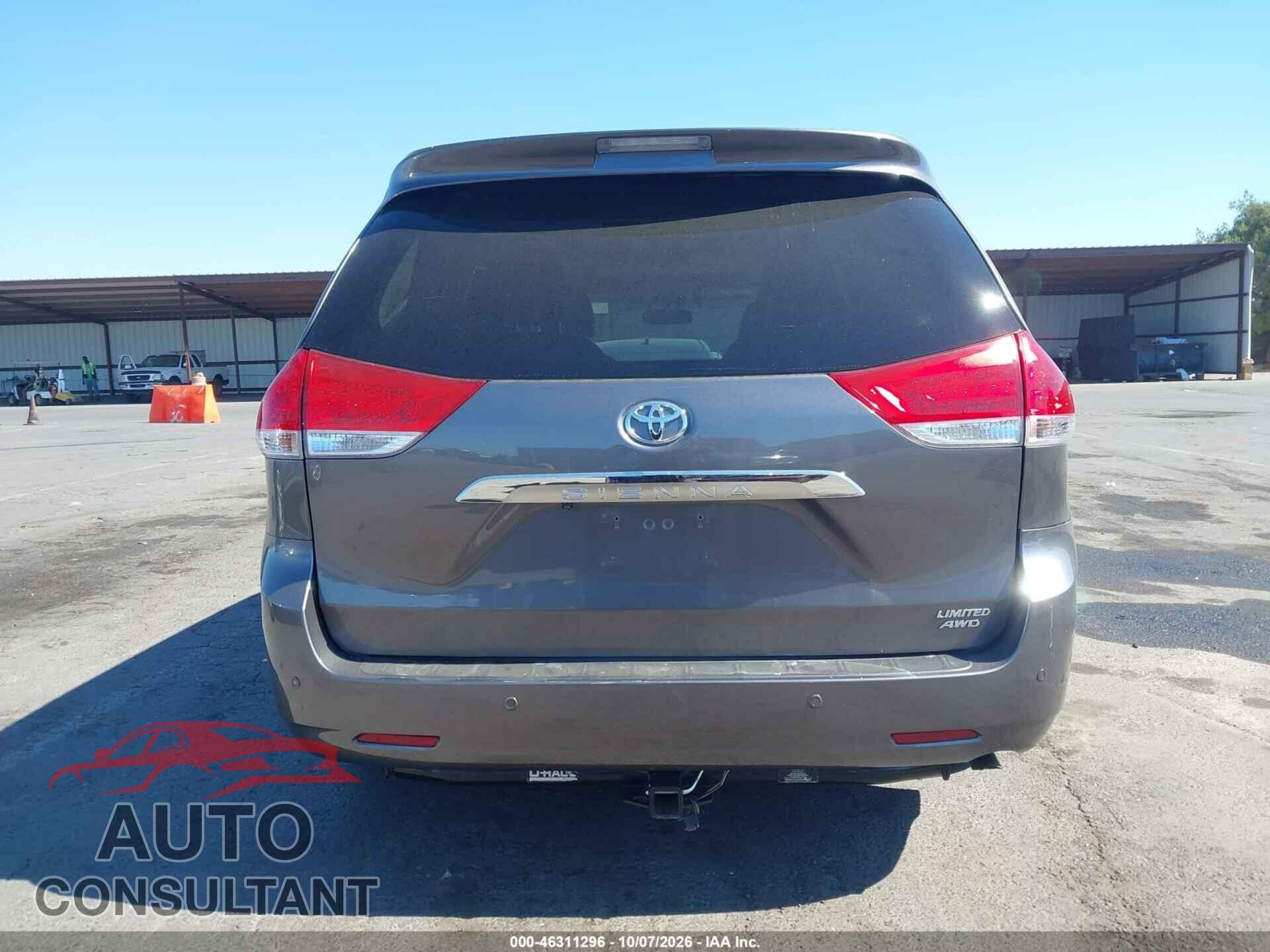 TOYOTA SIENNA 2013 - 5TDDK3DC8DS059978