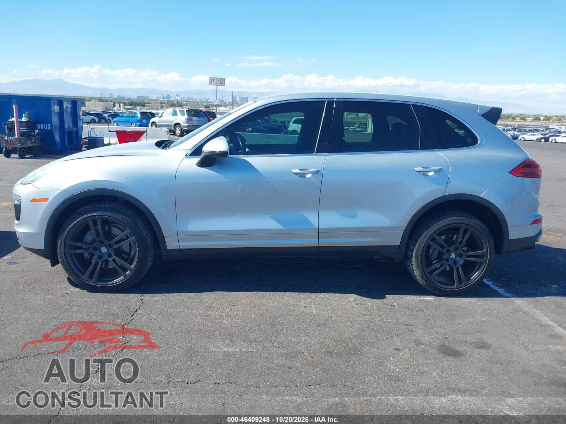 PORSCHE CAYENNE 2016 - WP1AA2A25GKA10470