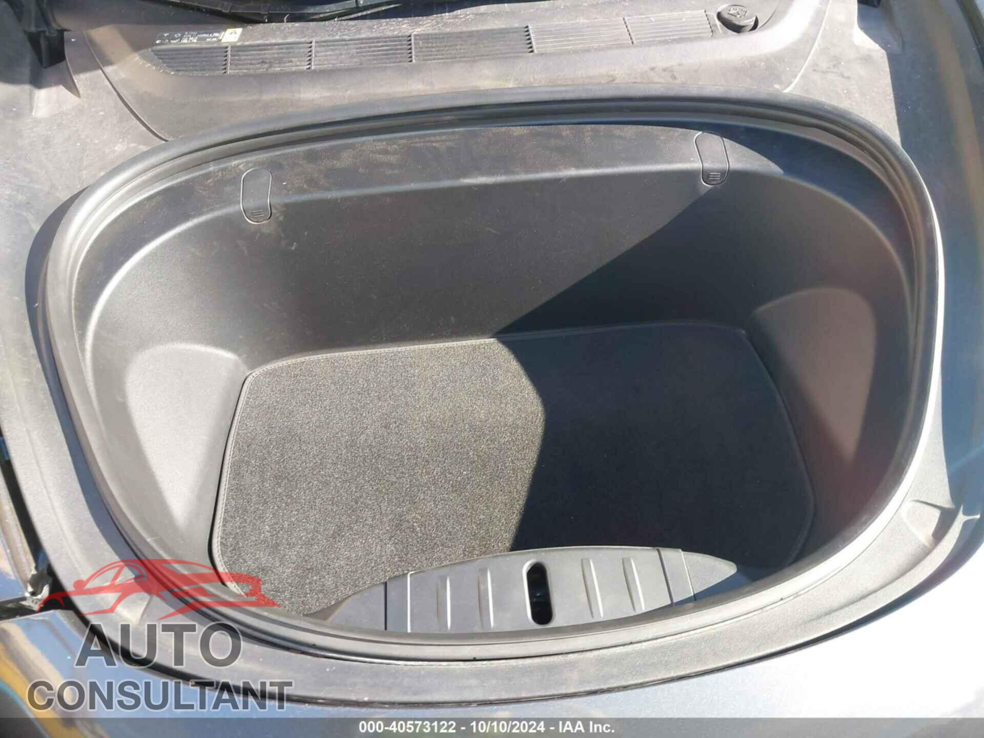 TESLA MODEL 3 2018 - 5YJ3E1EA9JF049741